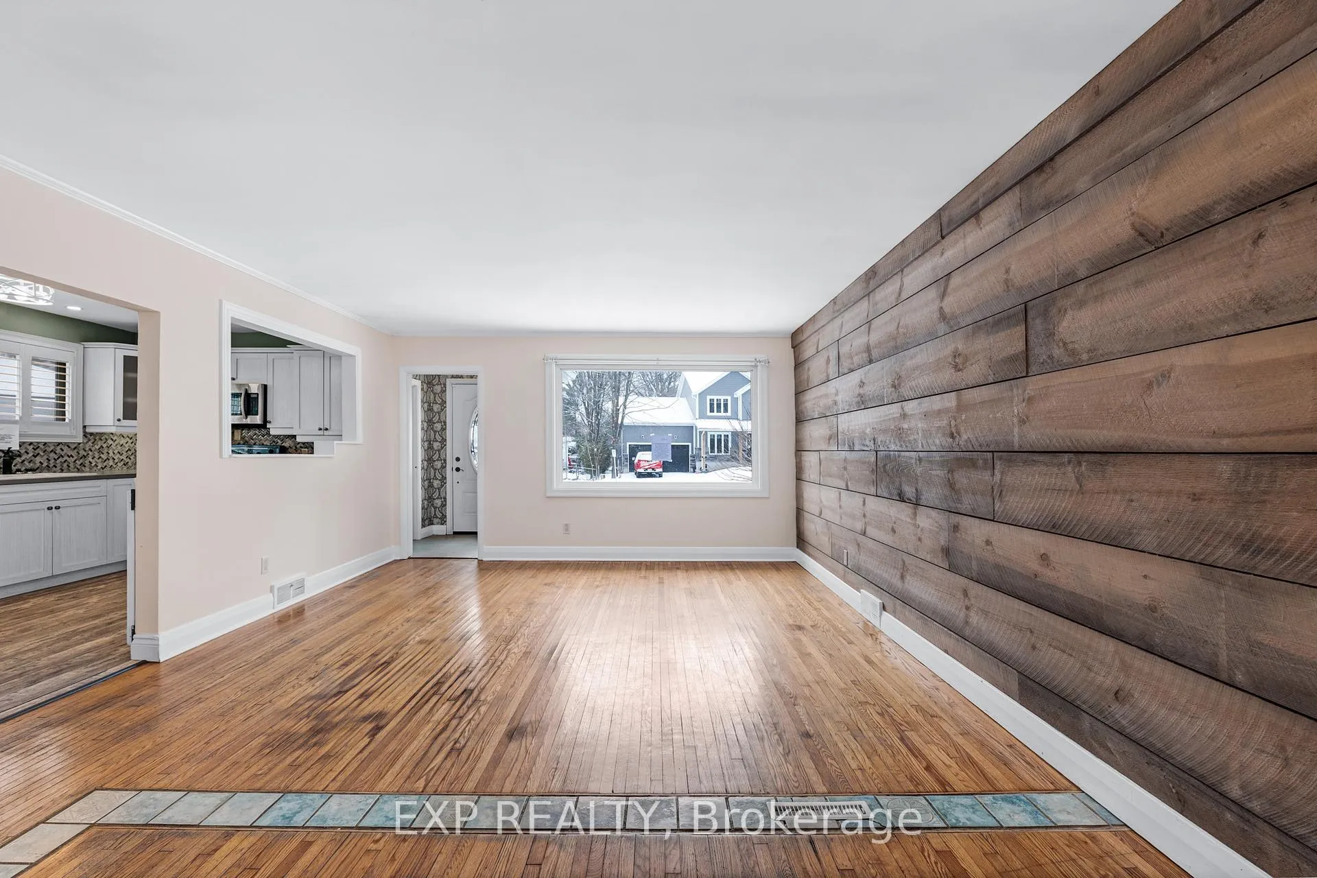 Photo 6 of 115 Duckworth Street, Barrie, Codrington — HOMEH