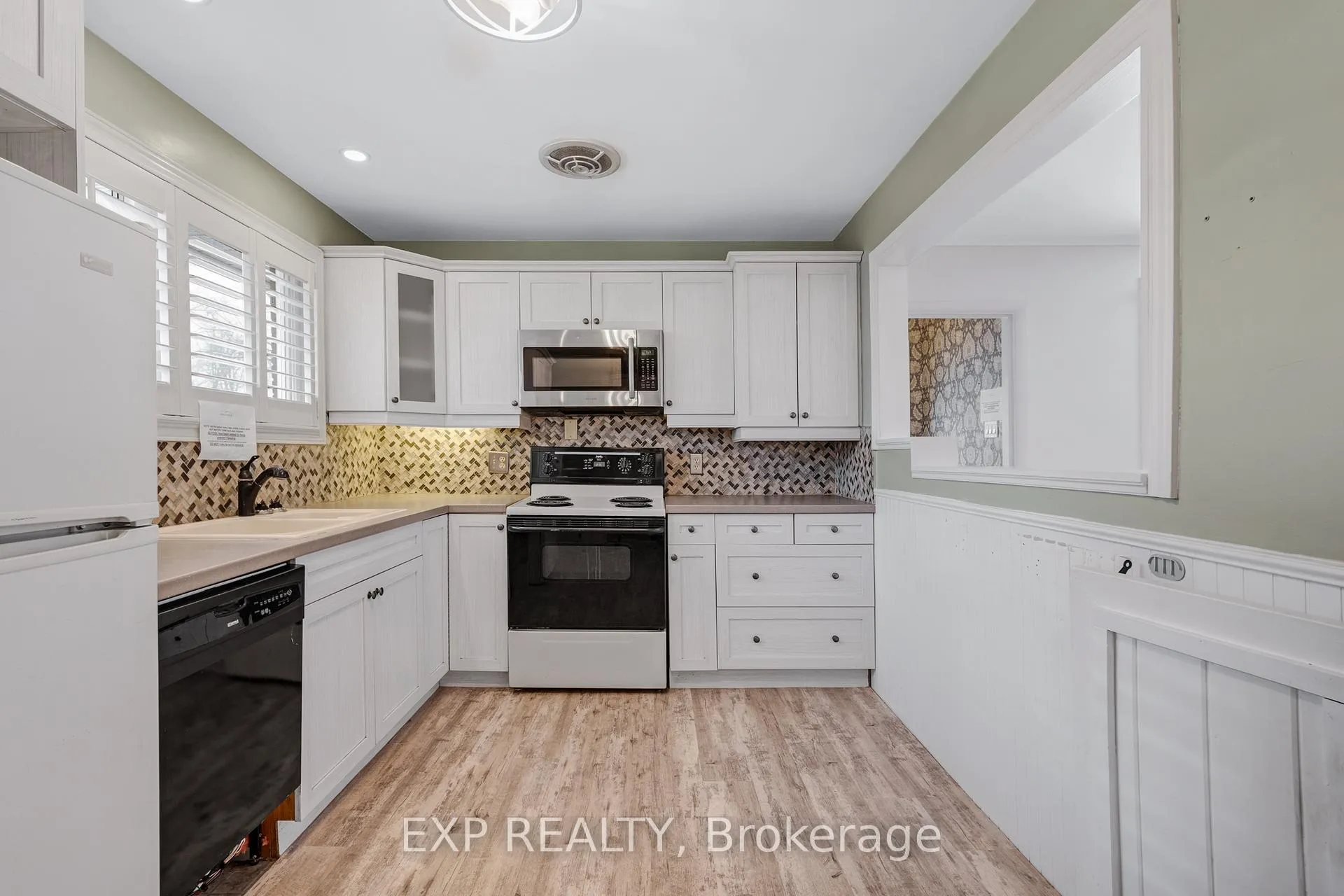 Photo 13 of 115 Duckworth Street, Barrie, Codrington — HOMEH