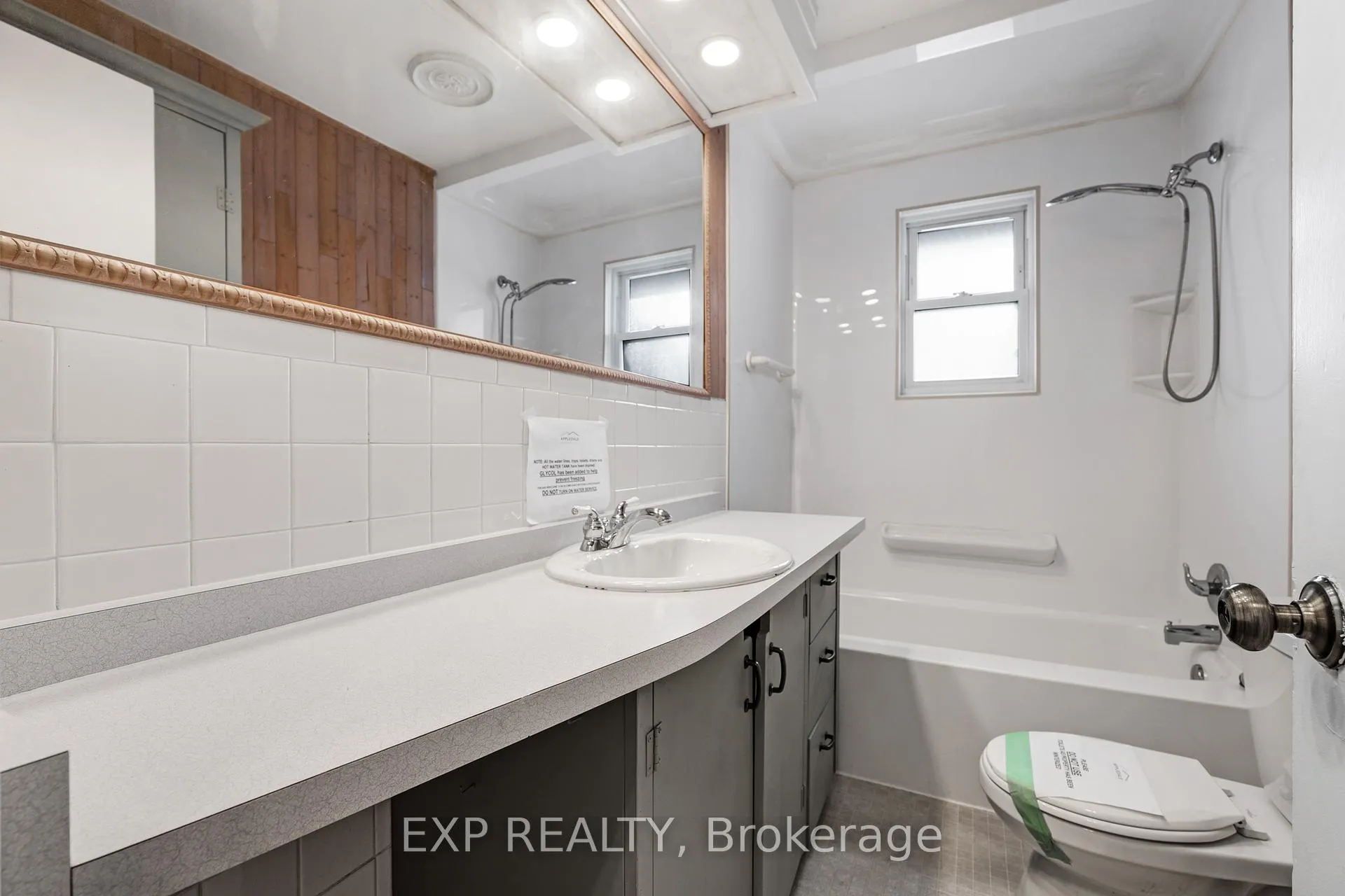 Photo 20 of 115 Duckworth Street, Barrie, Codrington — HOMEH