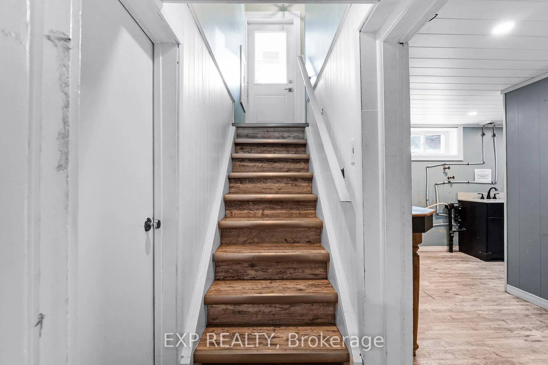 Photo 24 of 115 Duckworth Street, Barrie, Codrington — HOMEH