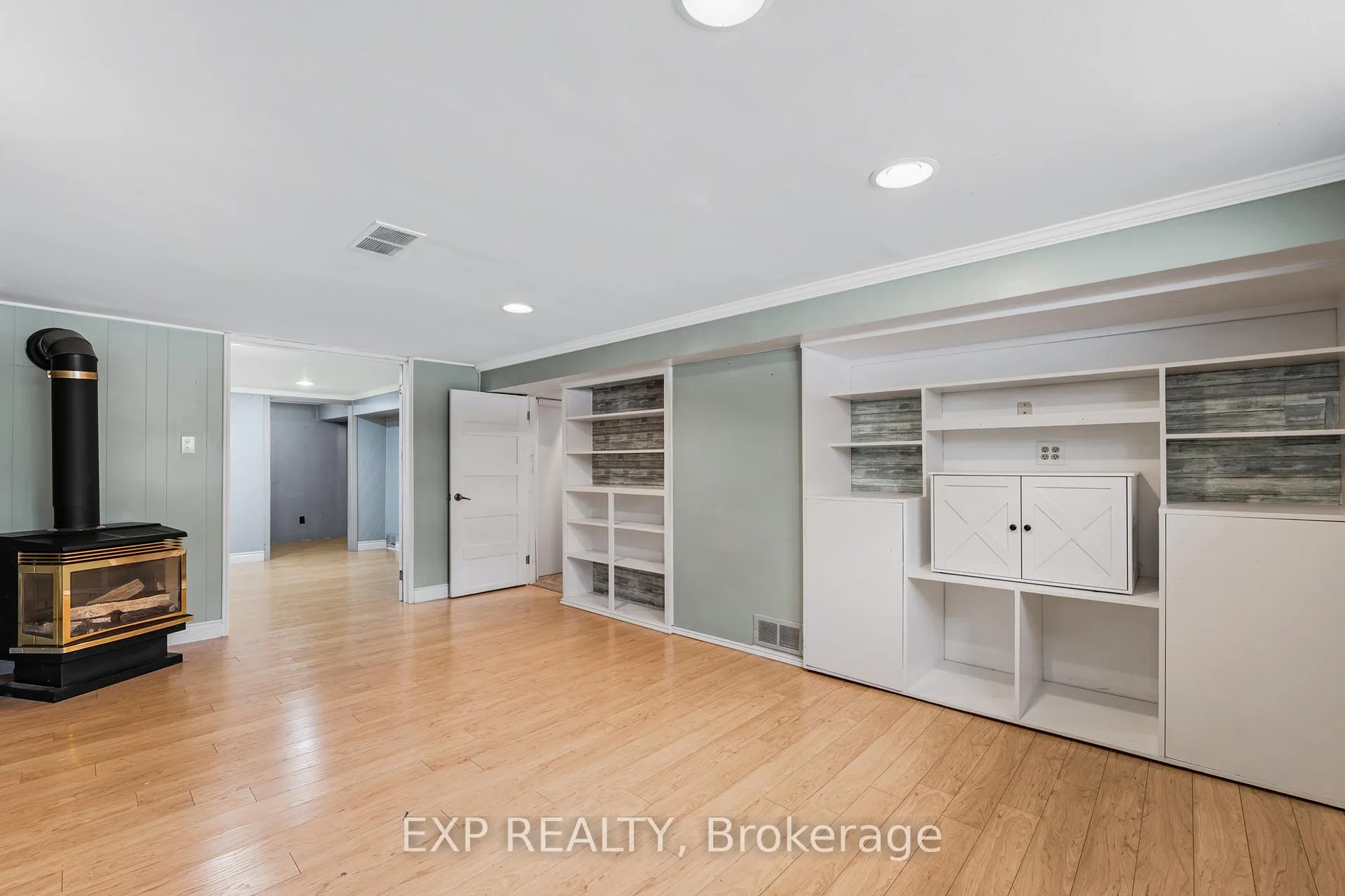 Photo 27 of 115 Duckworth Street, Barrie, Codrington — HOMEH