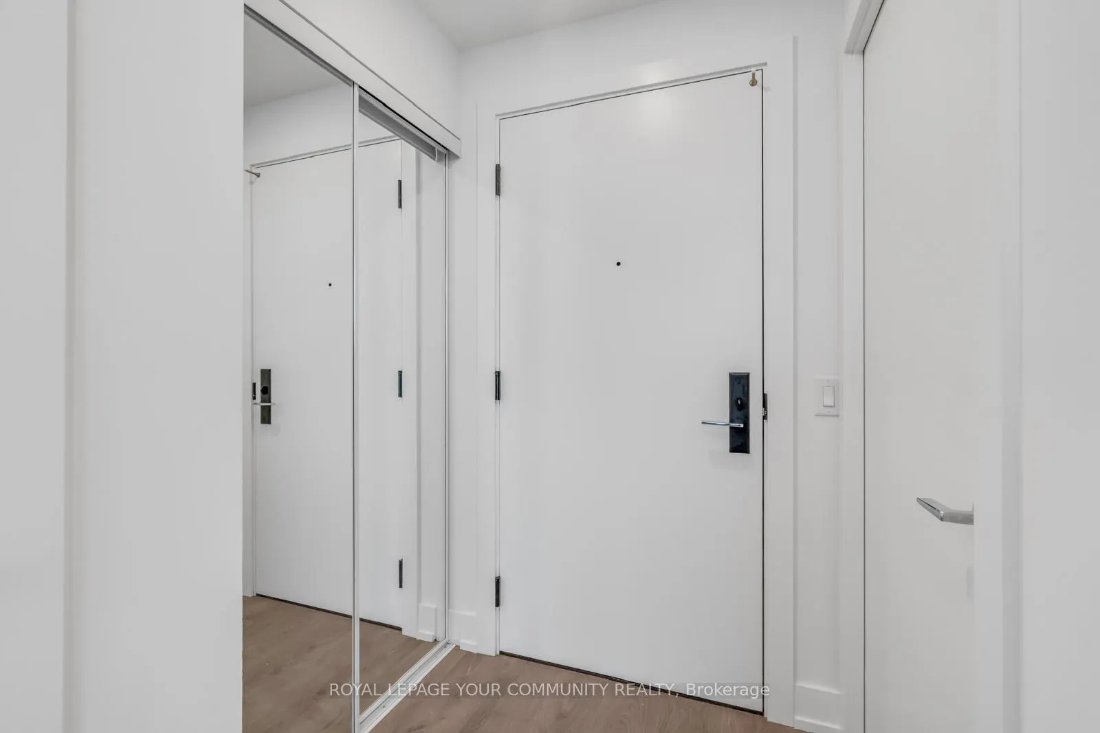 Photo 11 of Unit 1106, 270 Dufferin Street, Toronto, South Parkdale — HOMEH
