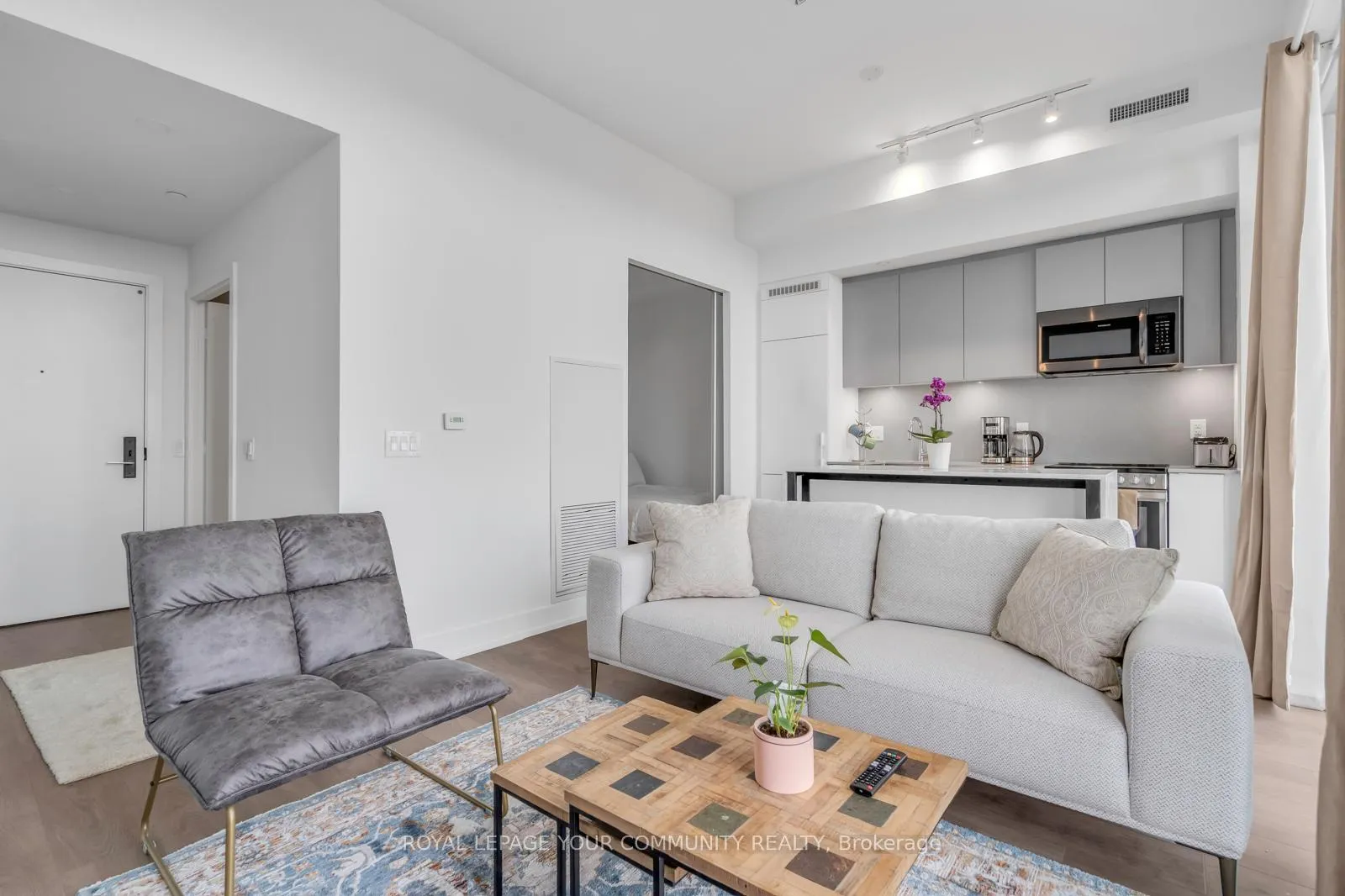 Photo 19 of Unit 1106, 270 Dufferin Street, Toronto, South Parkdale — HOMEH