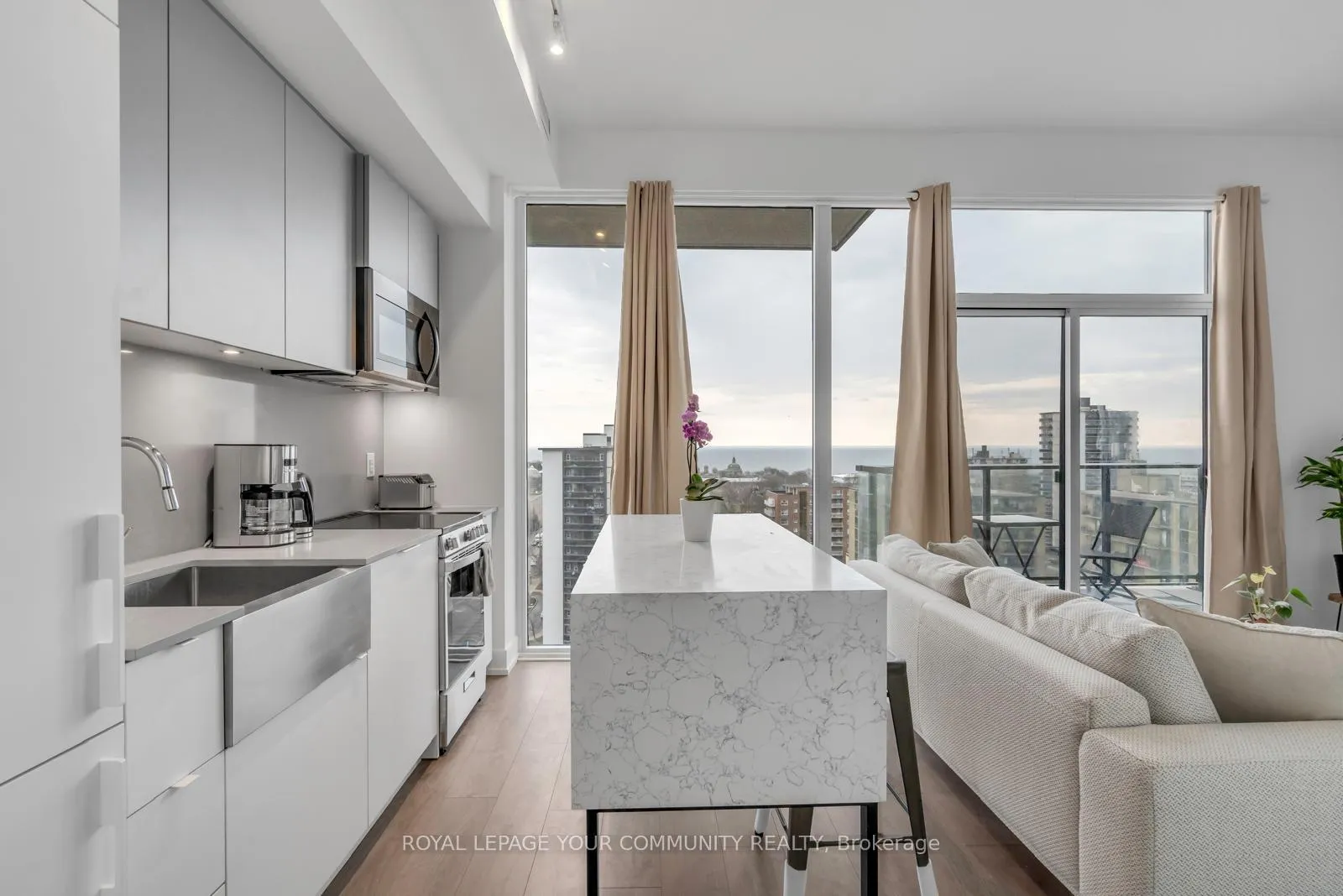 Photo 20 of Unit 1106, 270 Dufferin Street, Toronto, South Parkdale — HOMEH