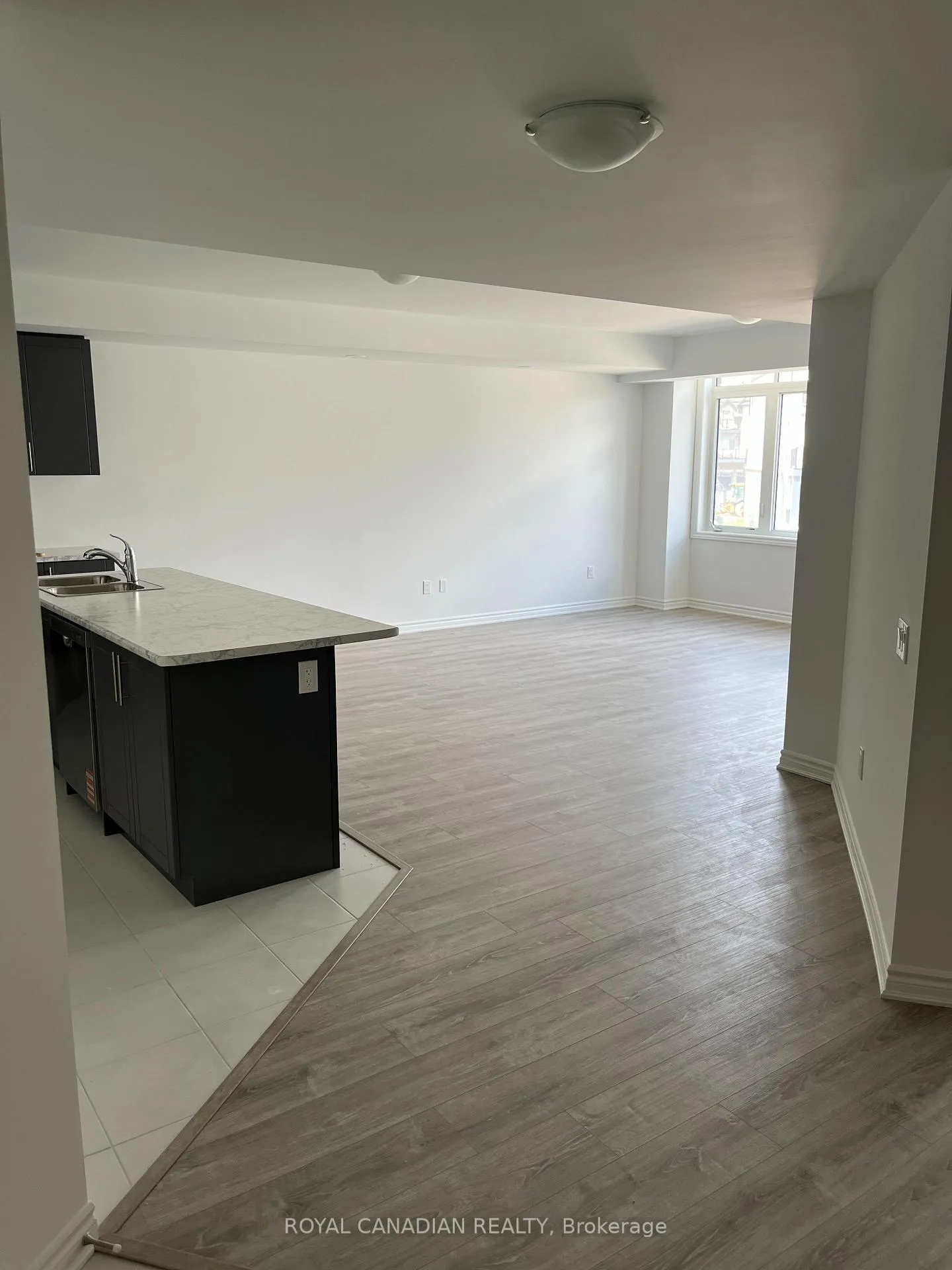 Photo 28 of Unit 202A, 439 Dougall Avenue, Caledon, Rural Caledon — HOMEH