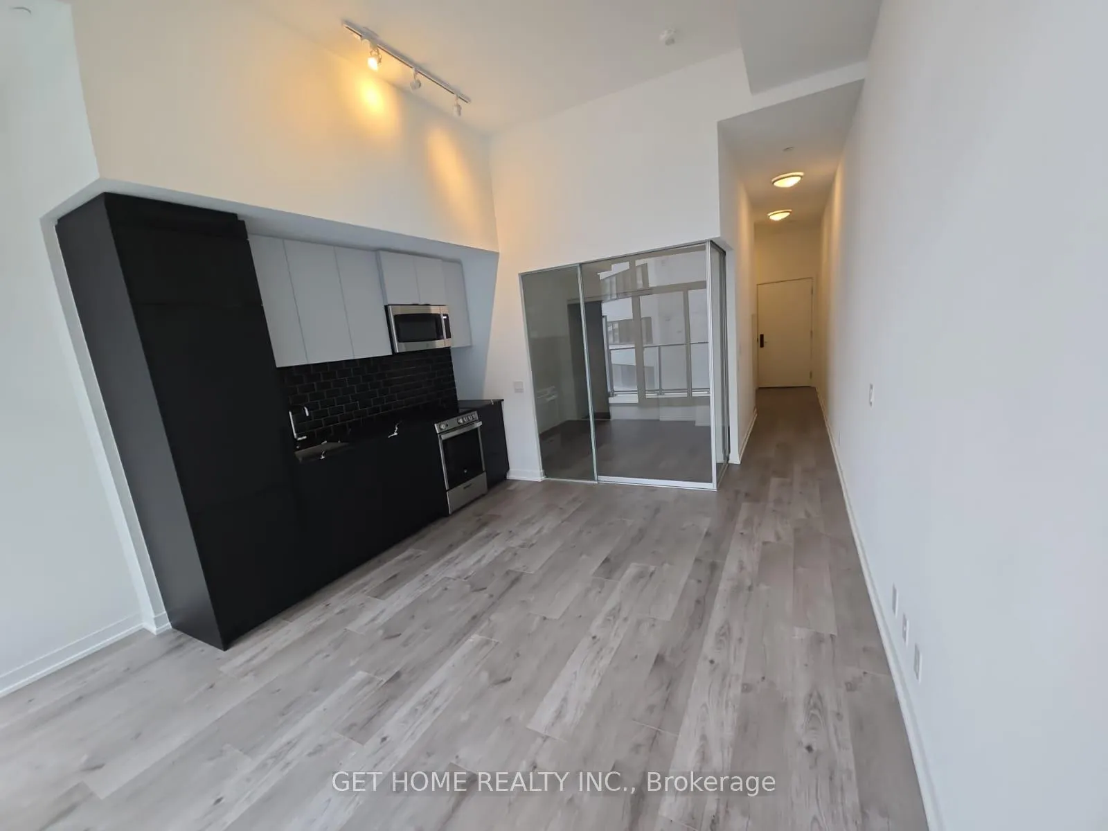 Photo 4 of Unit 434, 285 Dufferin Street, Toronto, South Parkdale — HOMEH