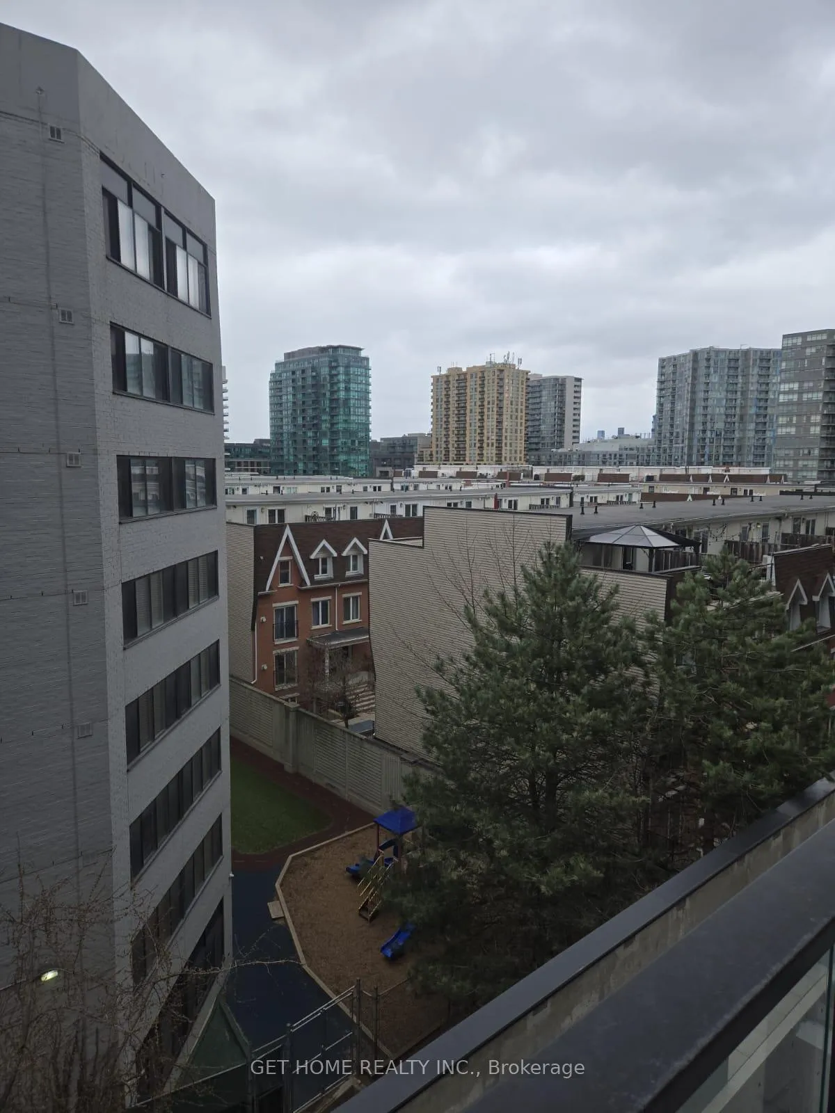 Photo 11 of Unit 434, 285 Dufferin Street, Toronto, South Parkdale — HOMEH