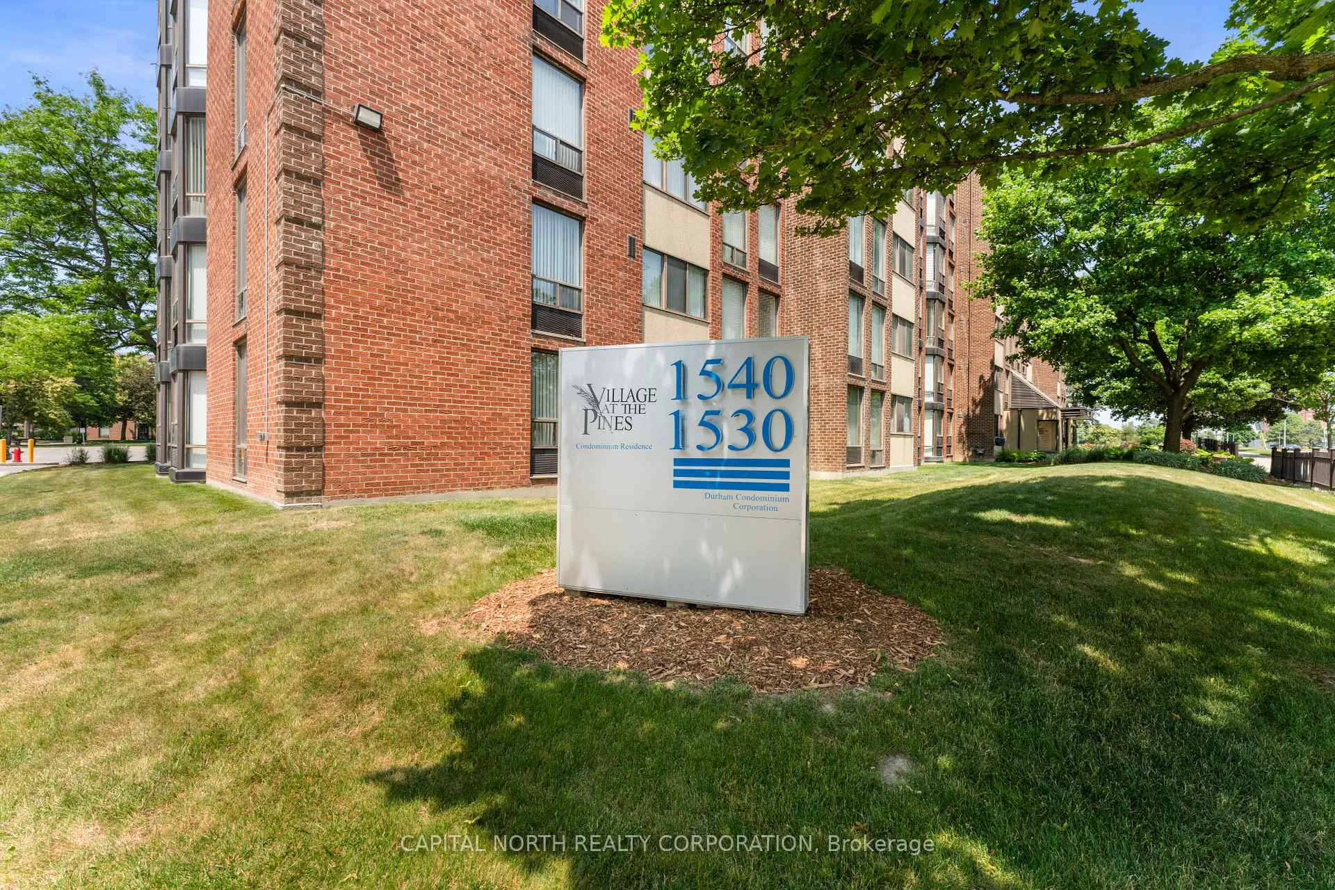Photo 3 of Unit 402, 1540 Pickering Parkway, Pickering, Town Centre — HOMEH