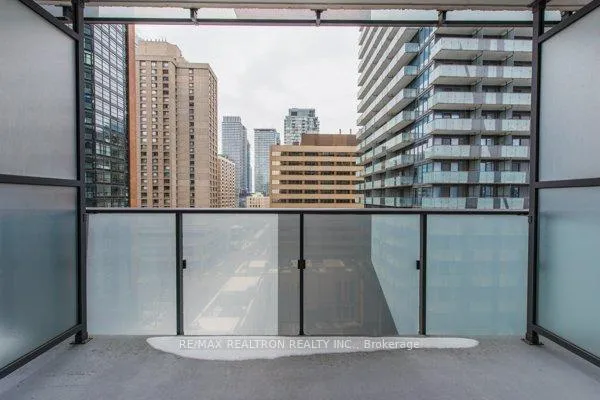 Photo 5 of Unit 910, 65 St Mary Street, Toronto, Bay Street Corridor — HOMEH
