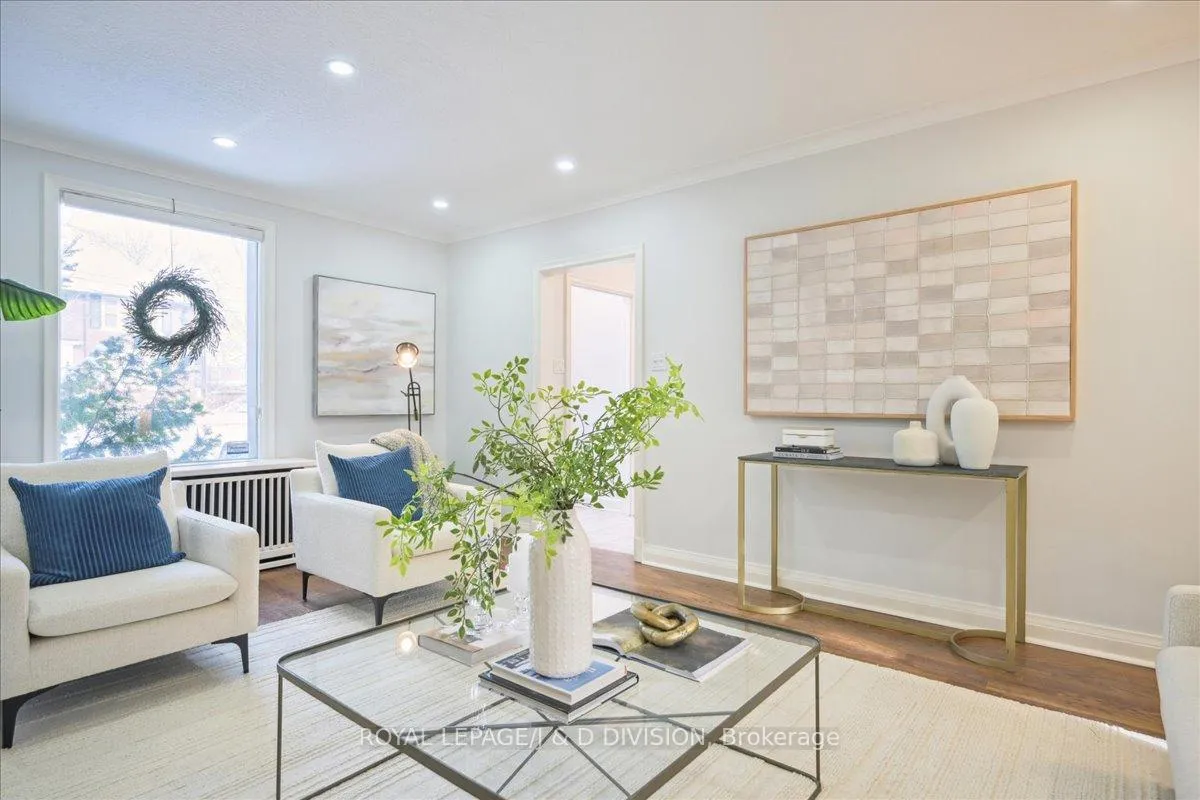 Photo 9 of 65 Chatsworth Drive, Toronto, Lawrence Park South — HOMEH