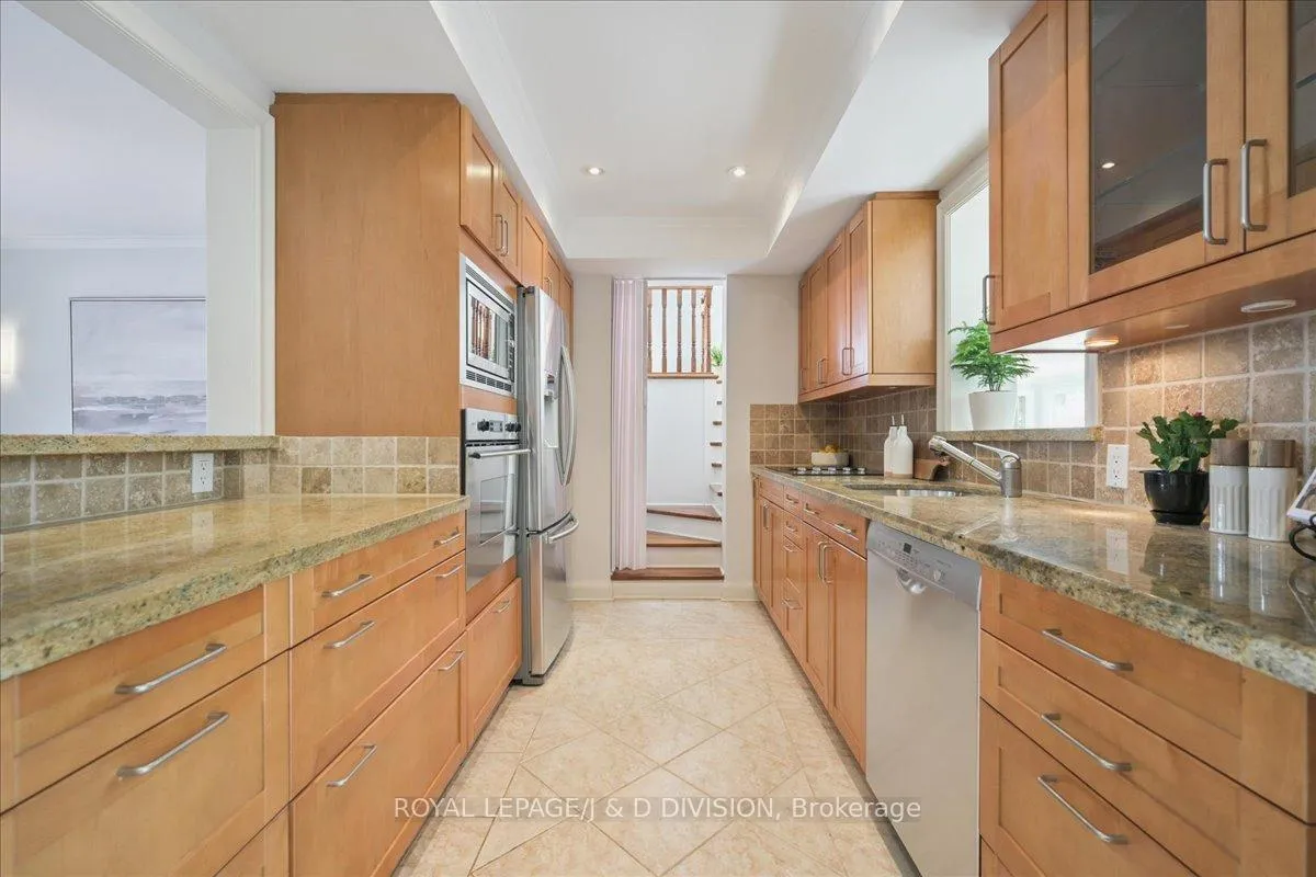 Photo 12 of 65 Chatsworth Drive, Toronto, Lawrence Park South — HOMEH