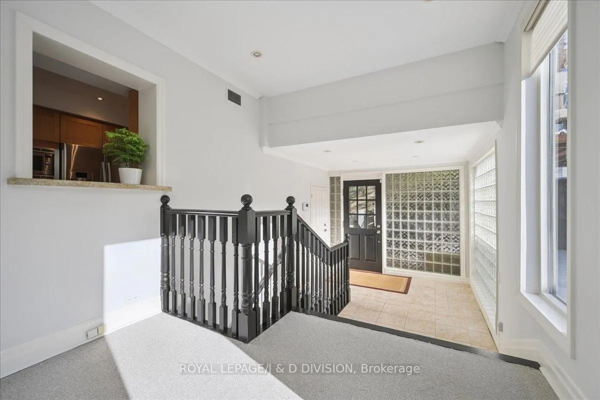 Photo 17 of 65 Chatsworth Drive, Toronto, Lawrence Park South — HOMEH