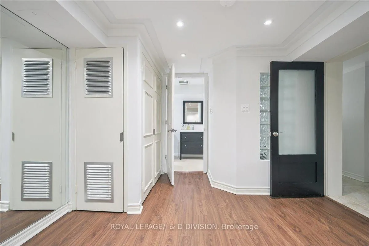 Photo 31 of 65 Chatsworth Drive, Toronto, Lawrence Park South — HOMEH