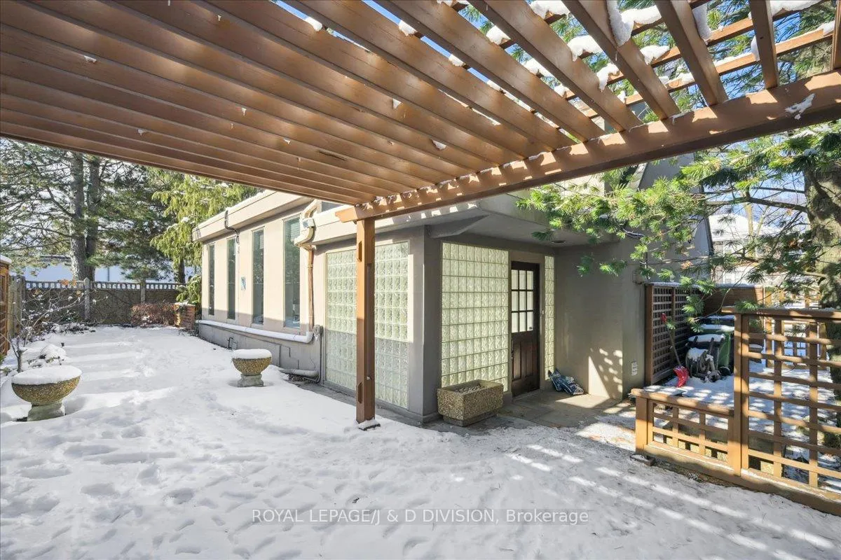 Photo 39 of 65 Chatsworth Drive, Toronto, Lawrence Park South — HOMEH
