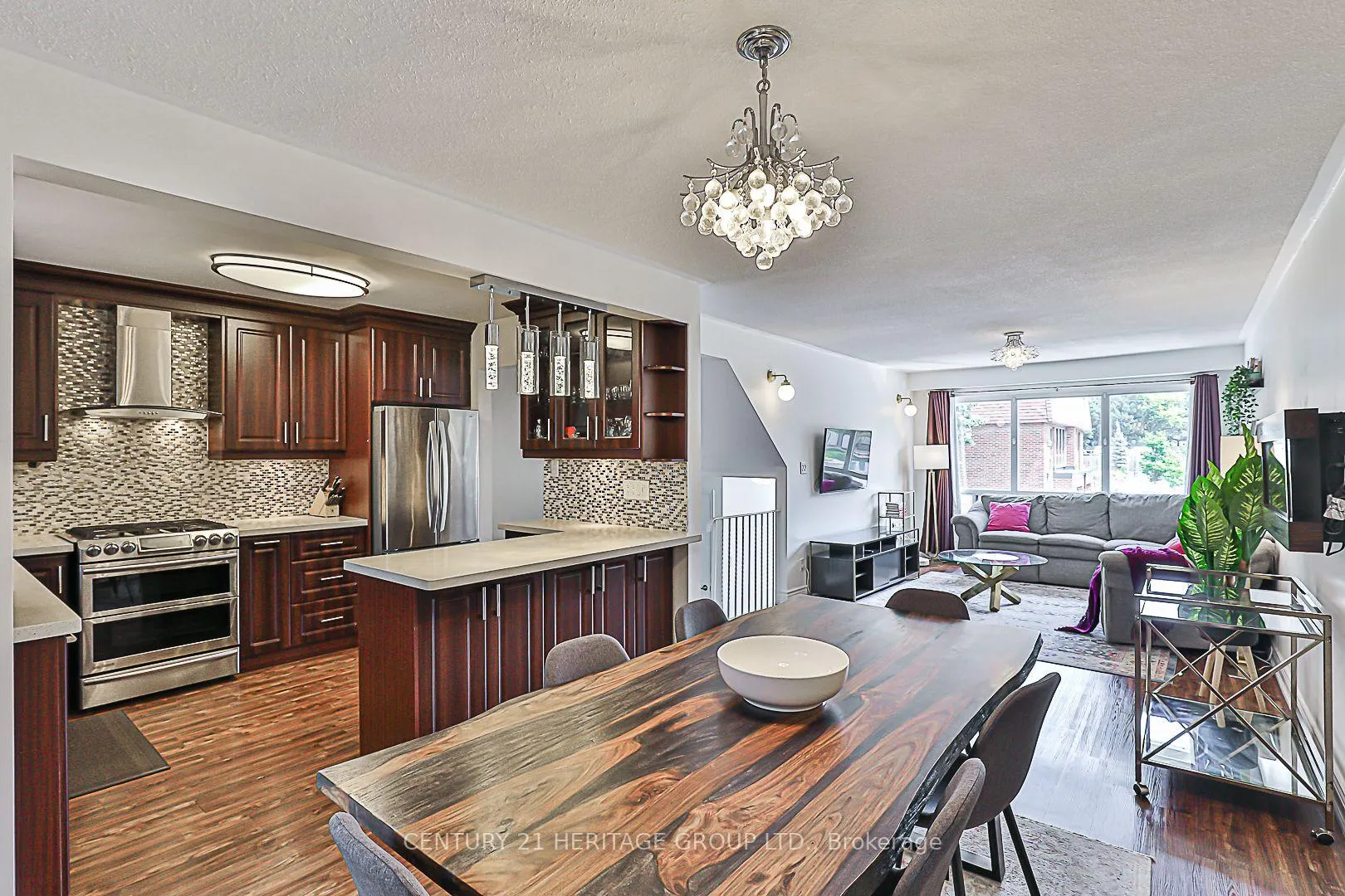 Photo 10 of 12 Stately Way, Markham, Royal Orchard — HOMEH