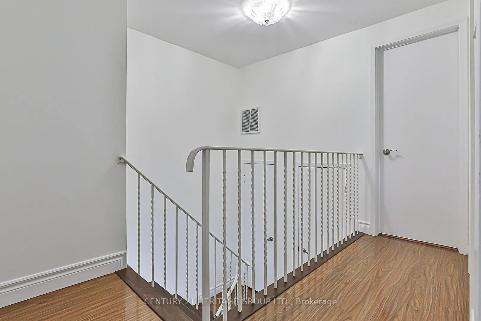 Photo 14 of 12 Stately Way, Markham, Royal Orchard — HOMEH