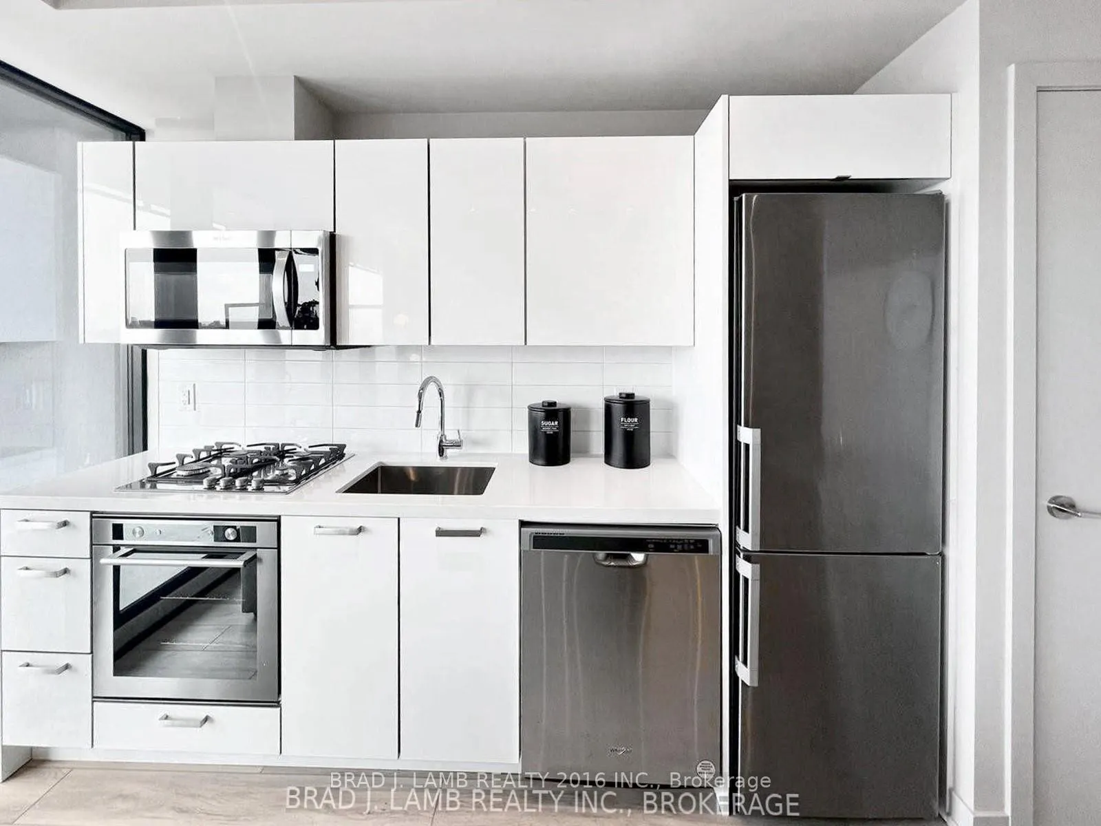 Photo 5 of Unit 909, 458 Richmond Street W, Toronto, Waterfront Communities — HOMEH