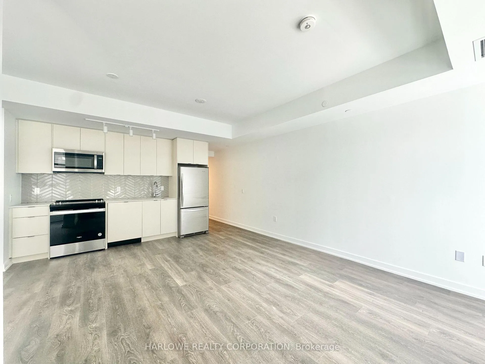 Photo 1 of Unit 338 D, 1614 Charles Street, Whitby, Port Whitby — HOMEH