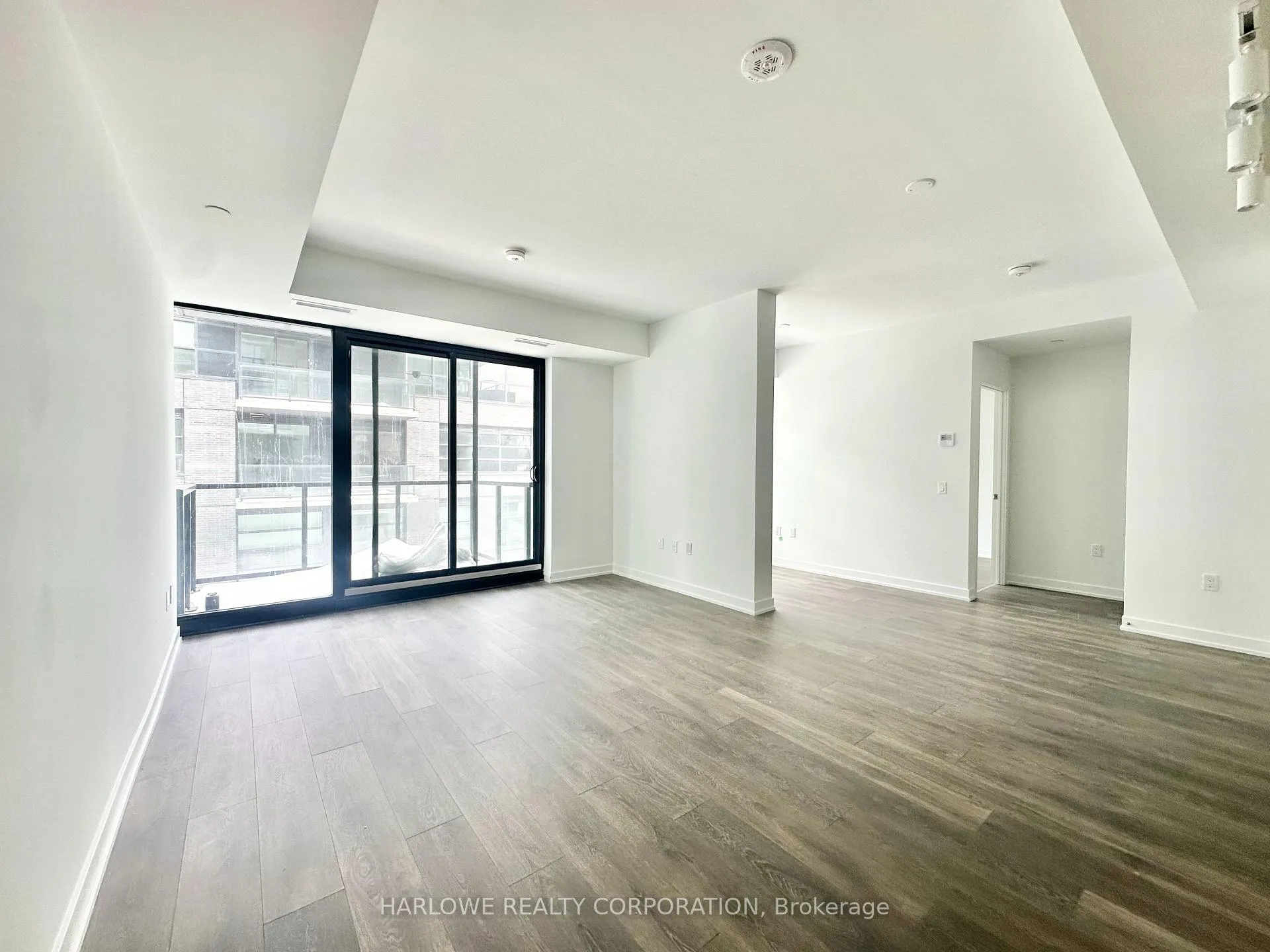 Photo 4 of Unit 338 D, 1614 Charles Street, Whitby, Port Whitby — HOMEH
