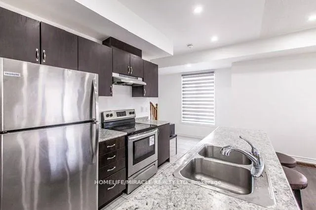Photo 4 of Unit 213, 2639 Garrison Crossings Crescent E, Pickering, Duffin Heights — HOMEH