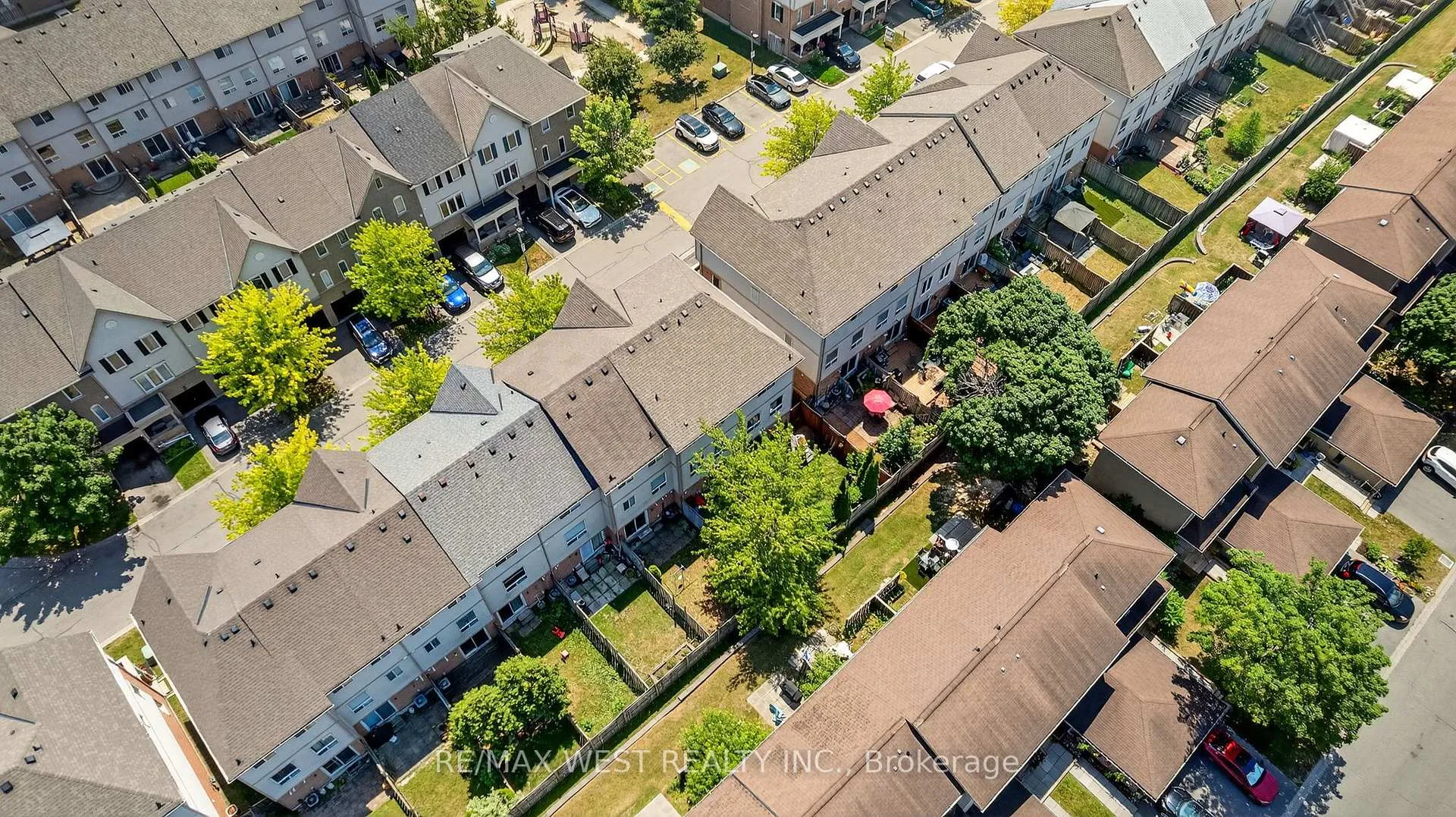 Photo 4 of 48 Mcgonigal Lane, Ajax, Central — HOMEH
