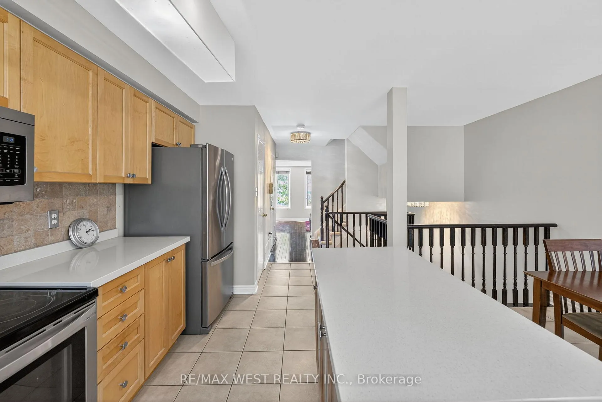Photo 6 of 48 Mcgonigal Lane, Ajax, Central — HOMEH