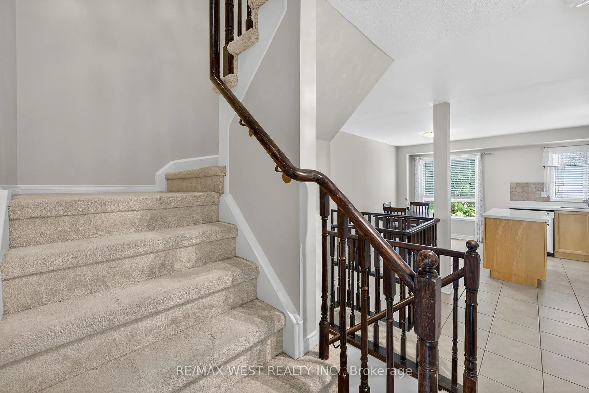 Photo 16 of 48 Mcgonigal Lane, Ajax, Central — HOMEH