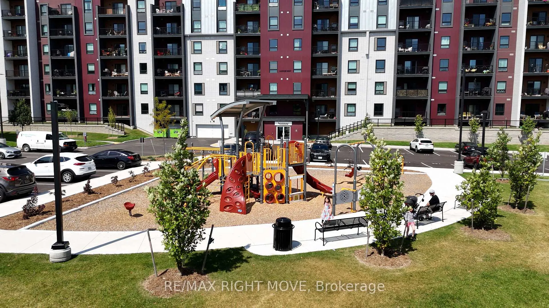 Photo 23 of Unit 410, 5 Chef Lane, Barrie, Rural Barrie Southeast — HOMEH