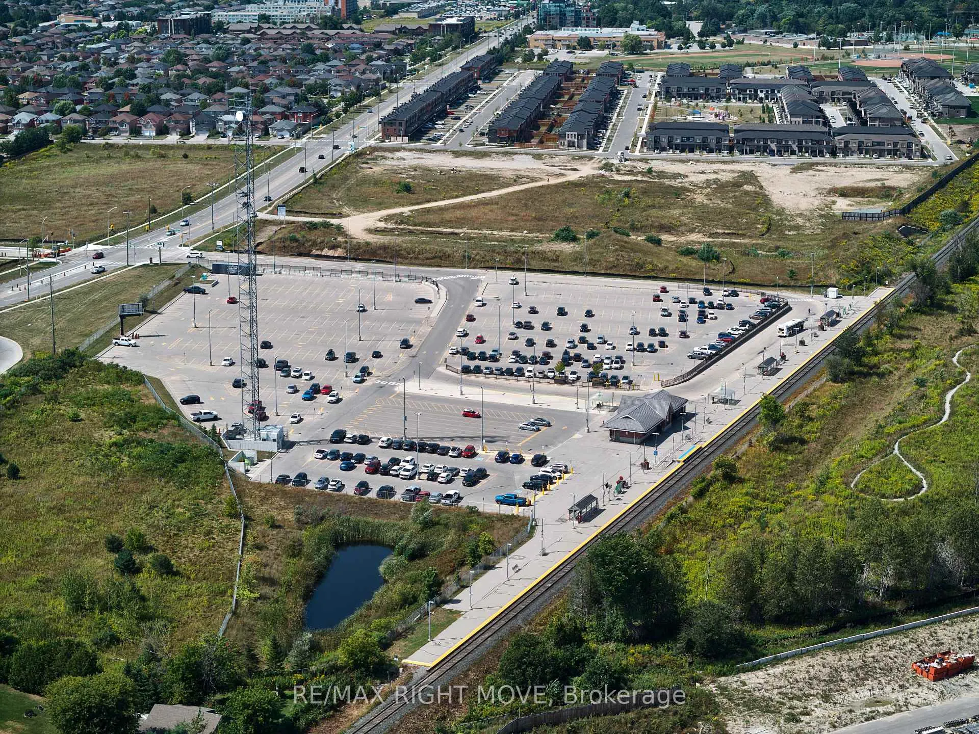 Photo 28 of Unit 410, 5 Chef Lane, Barrie, Rural Barrie Southeast — HOMEH