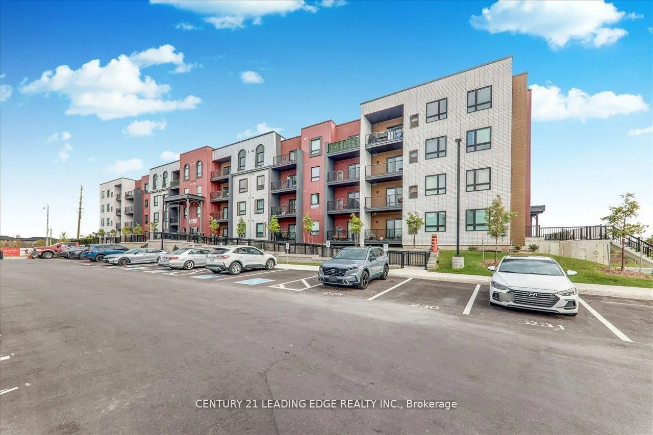 Photo 2 of Unit 211, 1 Chef Lane, Barrie, Rural Barrie Southeast — HOMEH