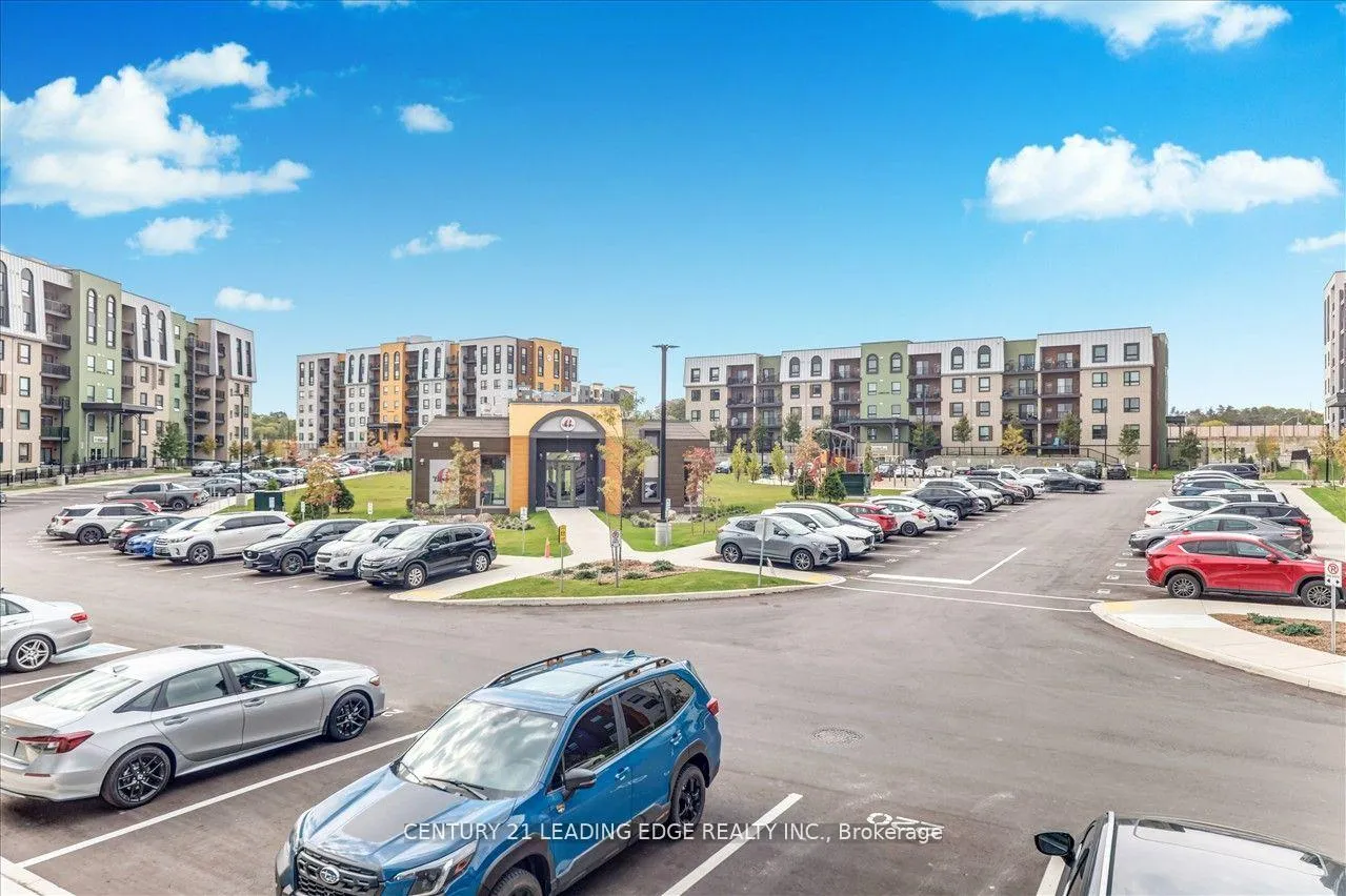 Photo 5 of Unit 211, 1 Chef Lane, Barrie, Rural Barrie Southeast — HOMEH