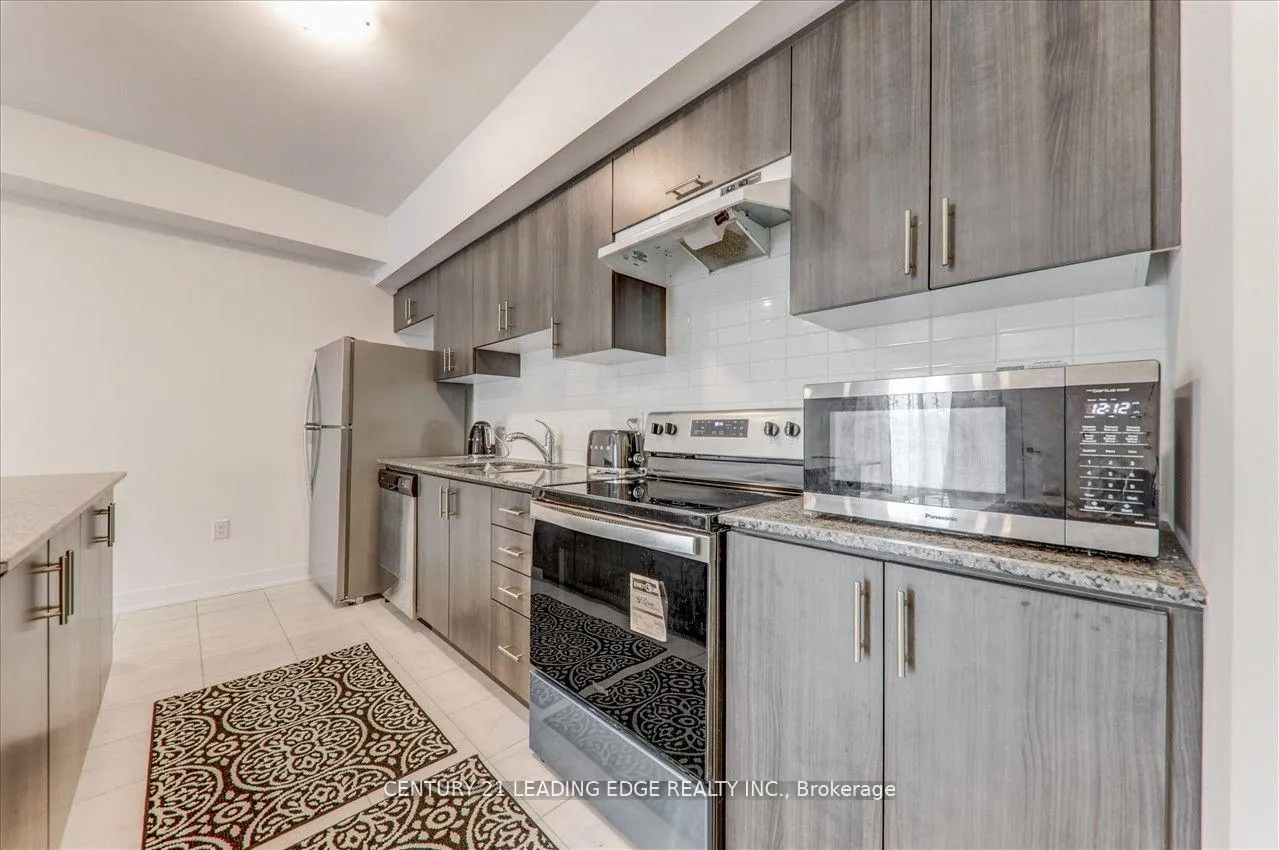 Photo 10 of Unit 211, 1 Chef Lane, Barrie, Rural Barrie Southeast — HOMEH
