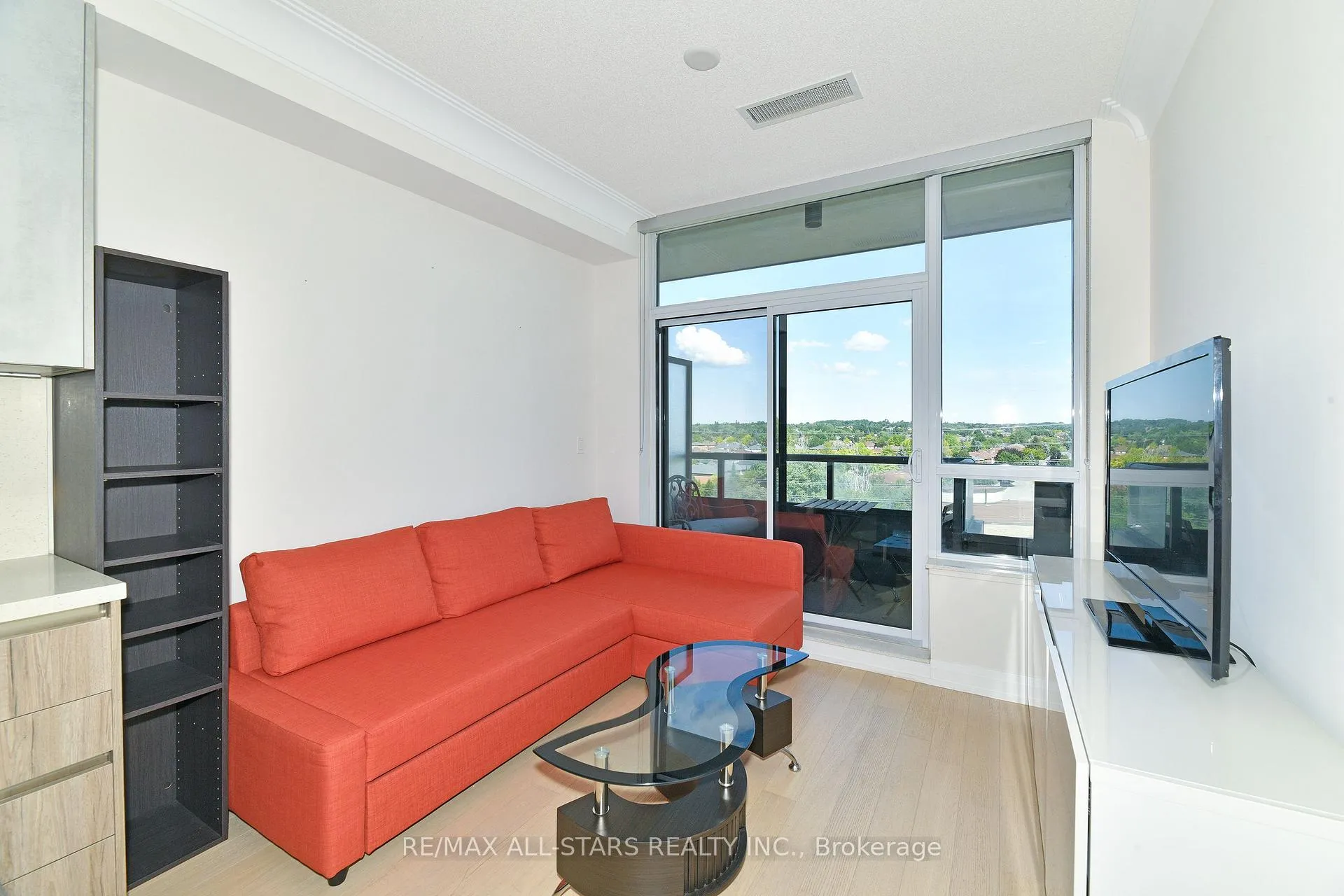 Photo 3 of Unit Rg19, 25 Water Walk Drive, Markham, Unionville — HOMEH