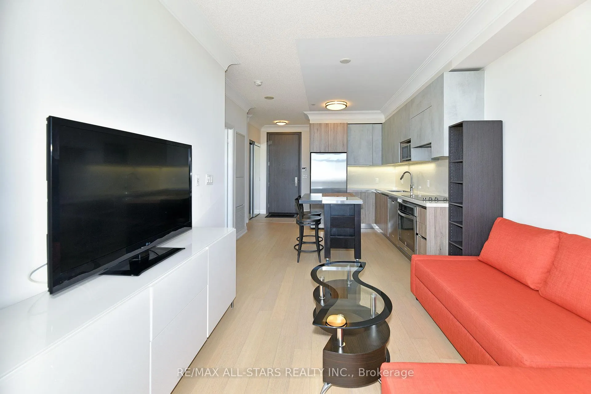 Photo 4 of Unit Rg19, 25 Water Walk Drive, Markham, Unionville — HOMEH