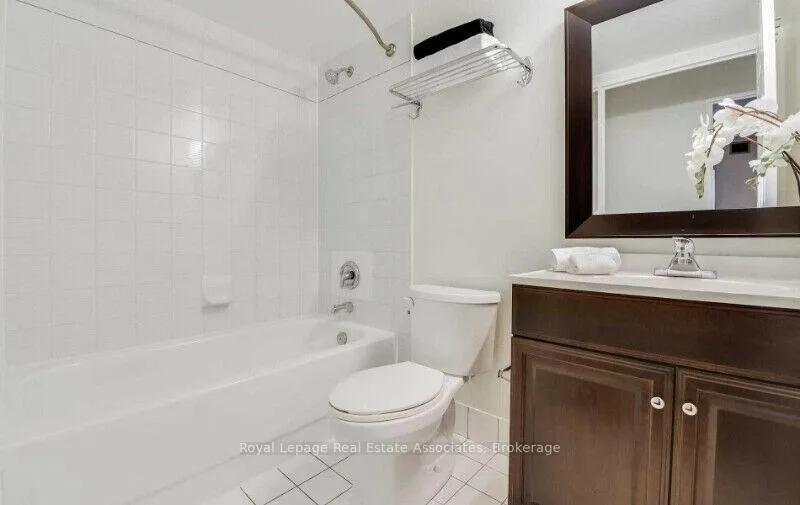 Photo 7 of Unit 1605, 325 Webb Drive E, Mississauga, City Centre — HOMEH