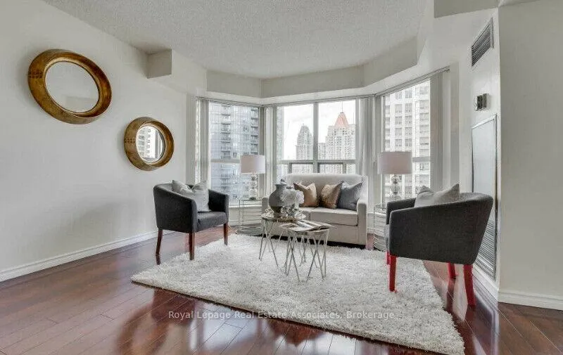 Photo 9 of Unit 1605, 325 Webb Drive E, Mississauga, City Centre — HOMEH