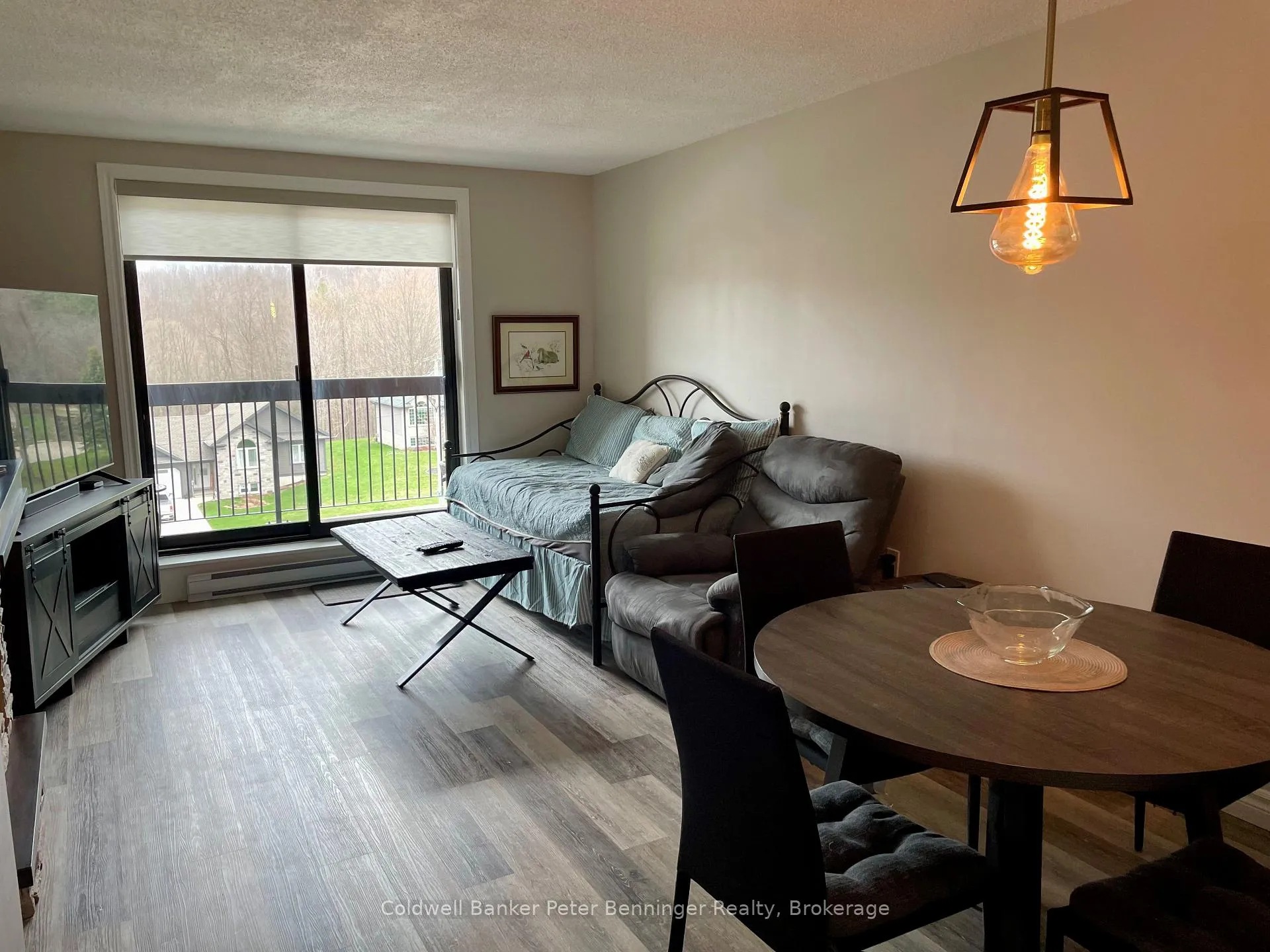 Photo 8 of Unit 405, 5 Valleyside Drive, Brockton — HOMEH