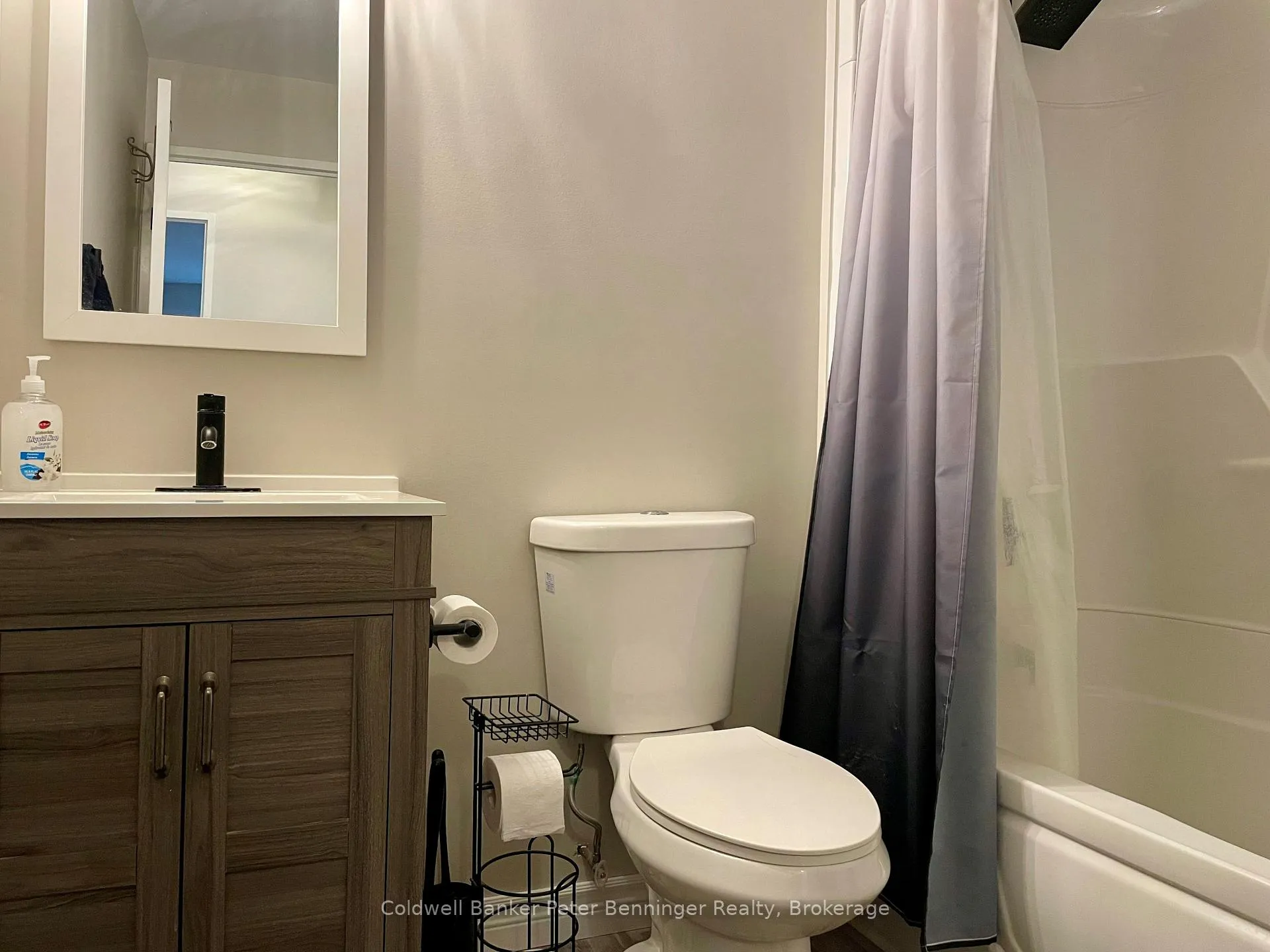 Photo 12 of Unit 405, 5 Valleyside Drive, Brockton — HOMEH