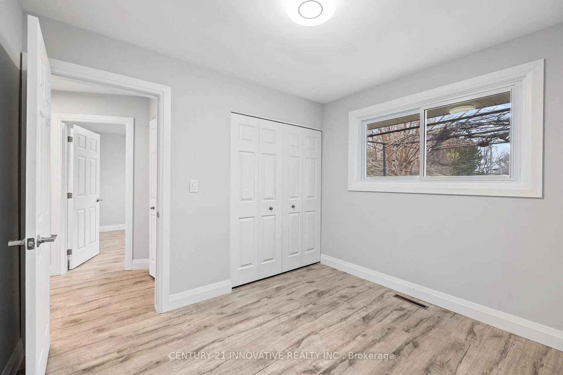 Photo 15 of 890 Wallace Avenue, Windsor — HOMEH