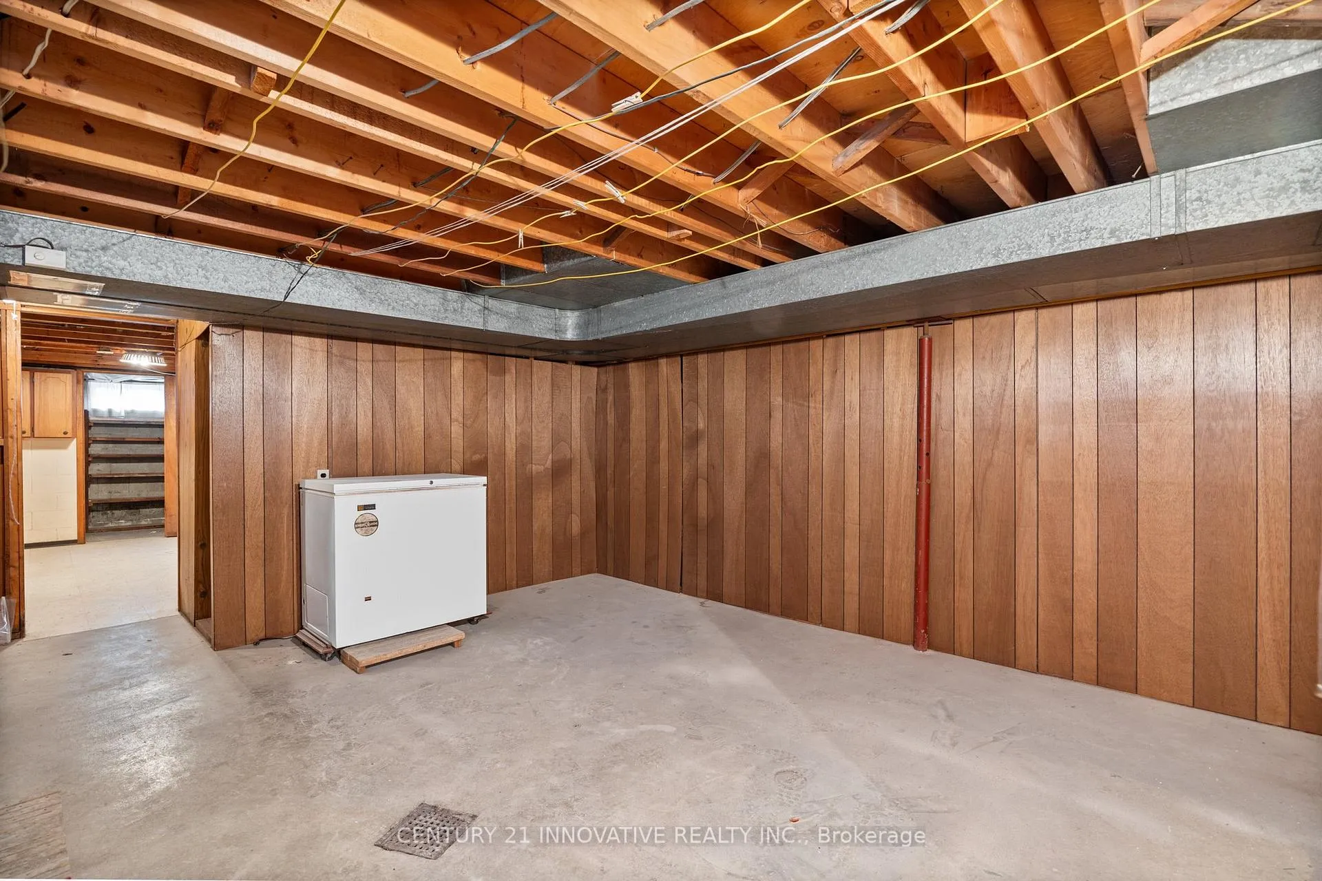 Photo 23 of 890 Wallace Avenue, Windsor — HOMEH
