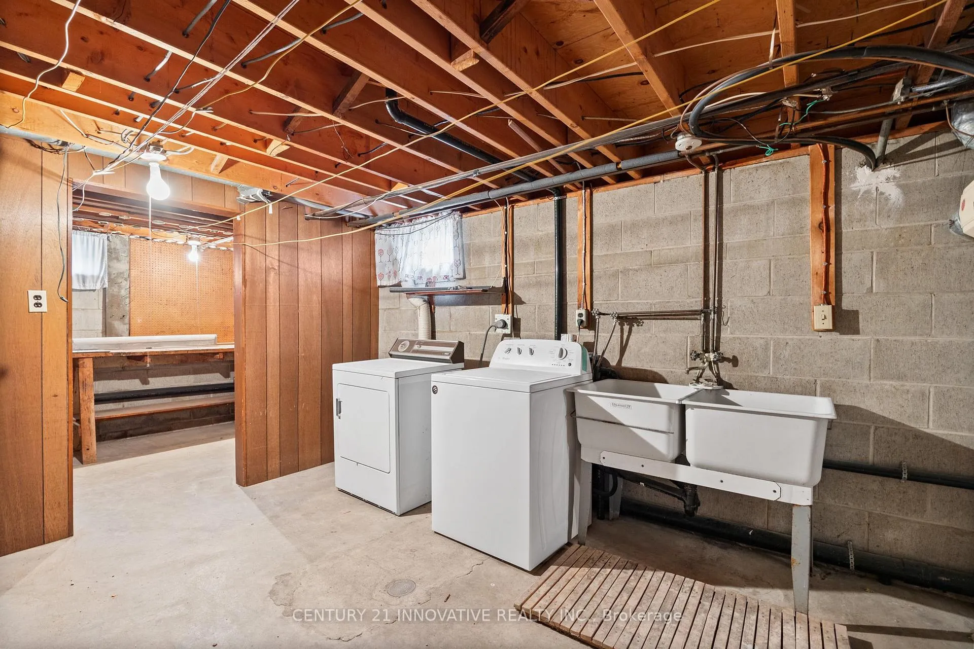 Photo 24 of 890 Wallace Avenue, Windsor — HOMEH