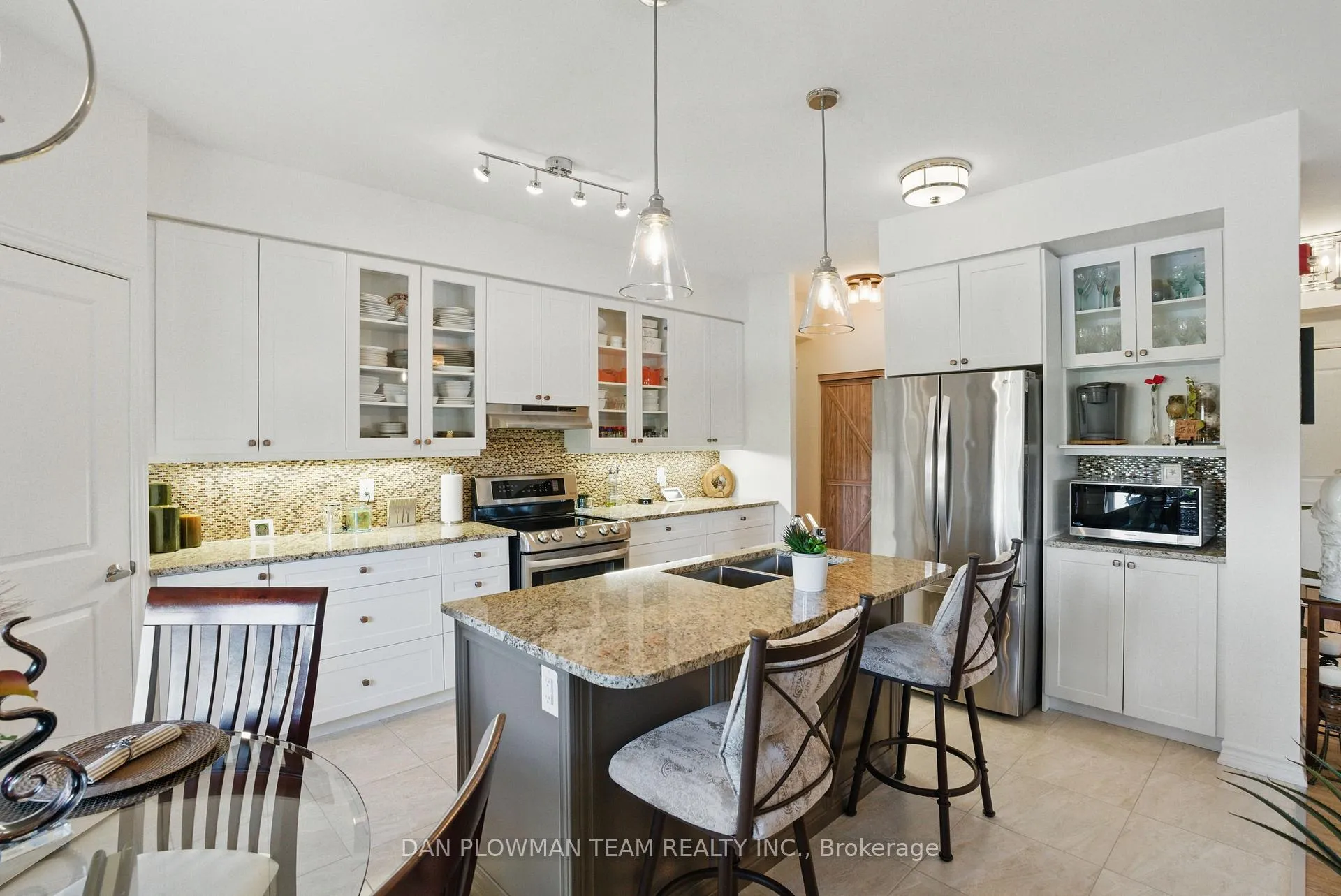Photo 10 of Unit 405, 70 Shipway Avenue, Clarington, Newcastle — HOMEH