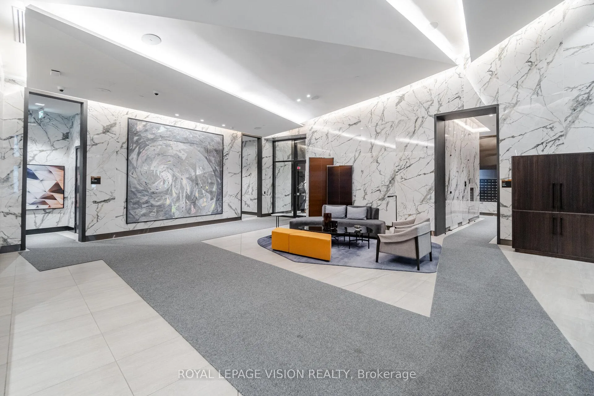 Photo 5 of Unit 1705, 470 Front Street W, Toronto, Waterfront Communities — HOMEH
