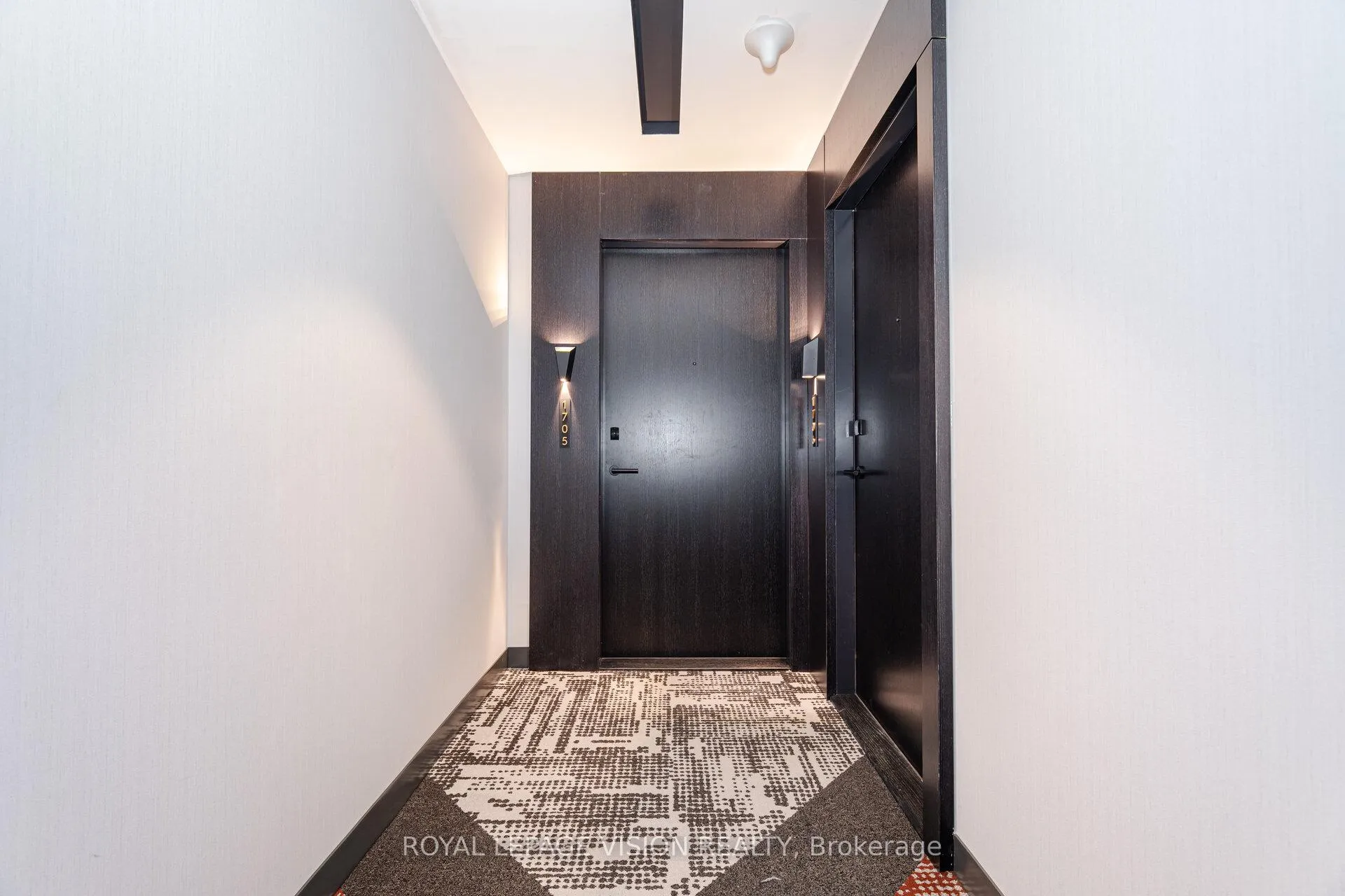 Photo 6 of Unit 1705, 470 Front Street W, Toronto, Waterfront Communities — HOMEH