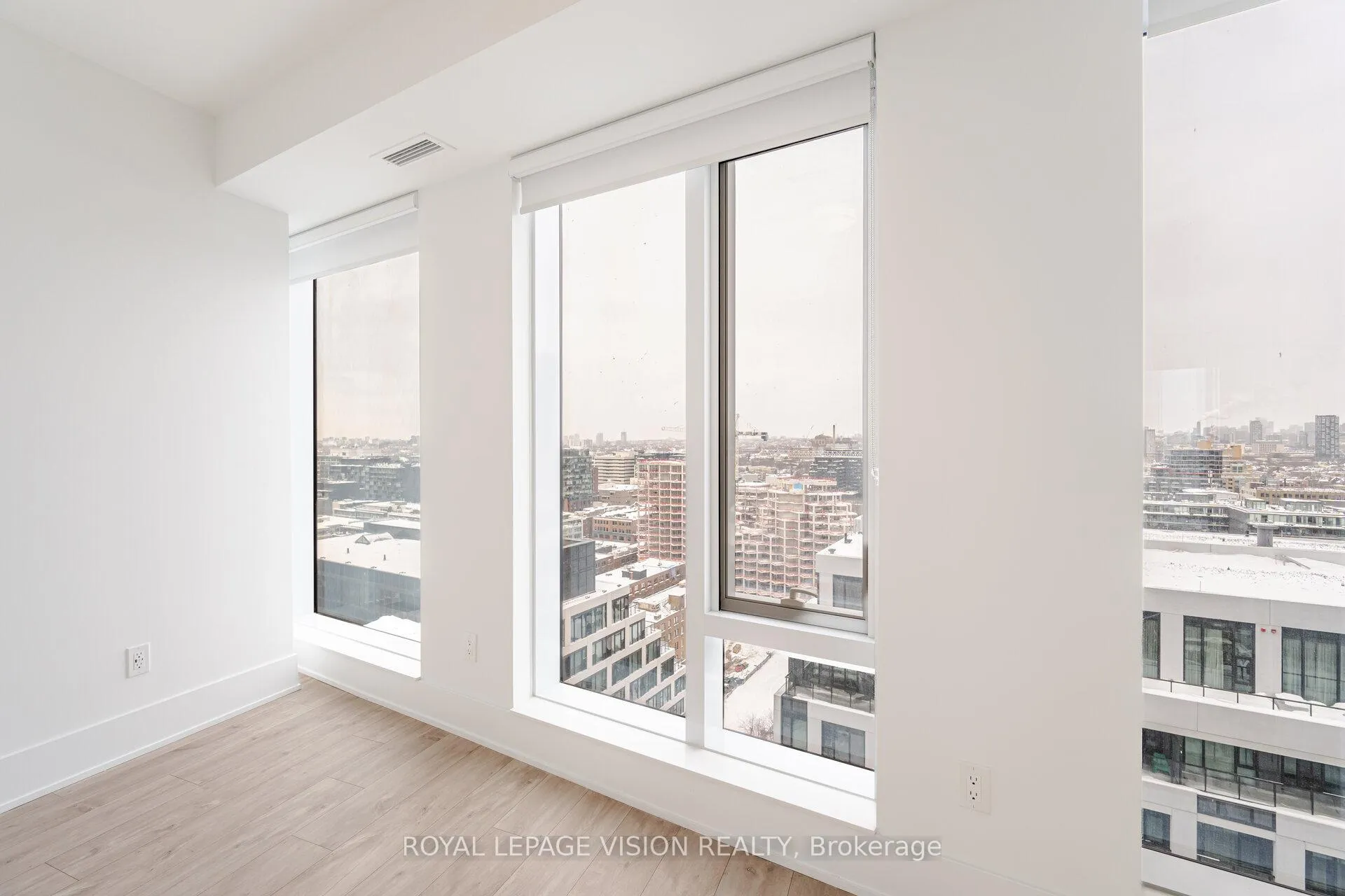 Photo 23 of Unit 1705, 470 Front Street W, Toronto, Waterfront Communities — HOMEH