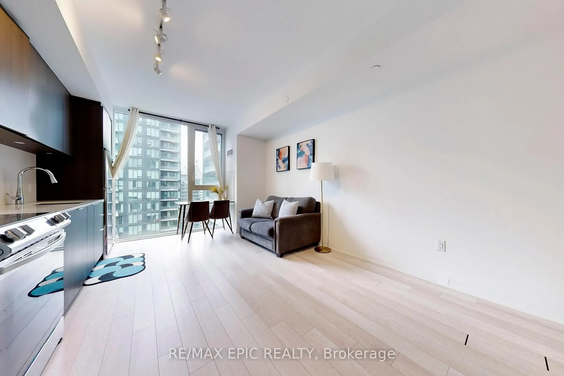 Photo 9 of Unit 2906, 357 King Street W, Toronto, Waterfront Communities — HOMEH