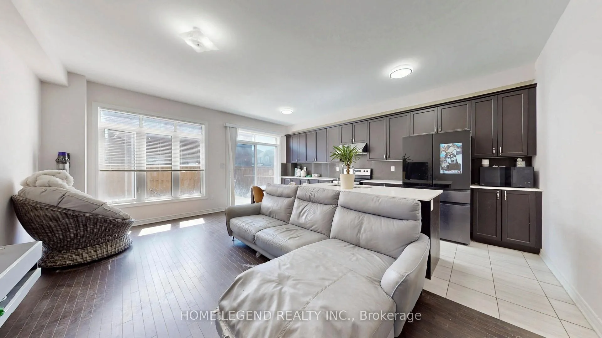 Photo 4 of 13 Titan Trail, Markham, Cedarwood — HOMEH