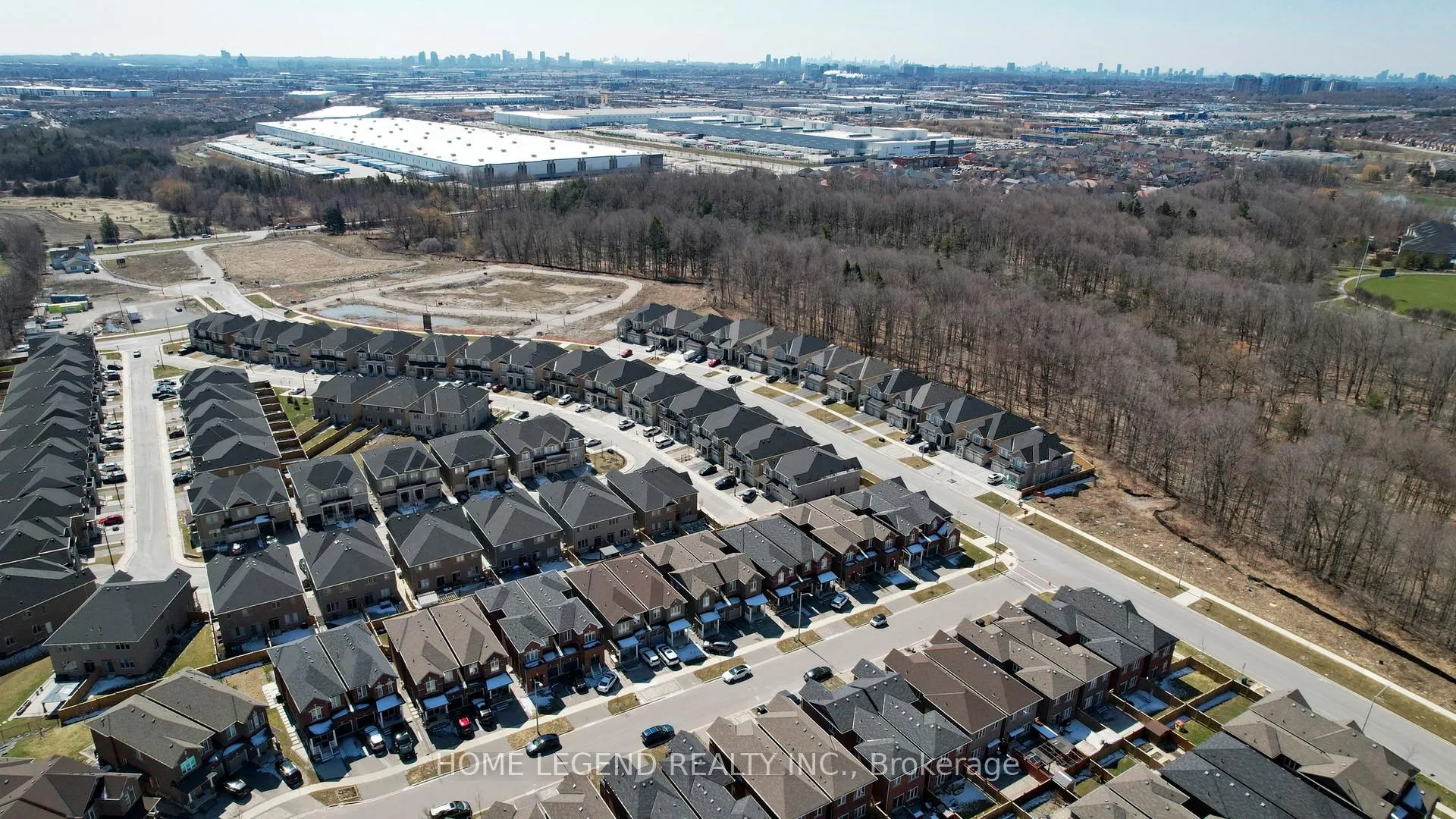 Photo 31 of 13 Titan Trail, Markham, Cedarwood — HOMEH