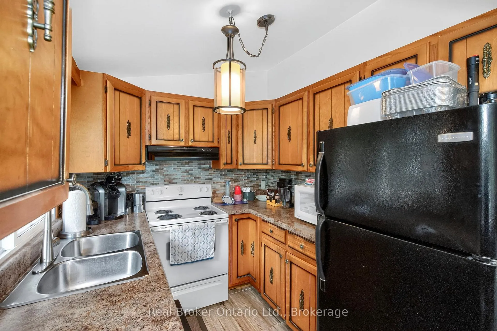 Photo 10 of 1950 Champlain Road, Tiny, Rural Tiny — HOMEH