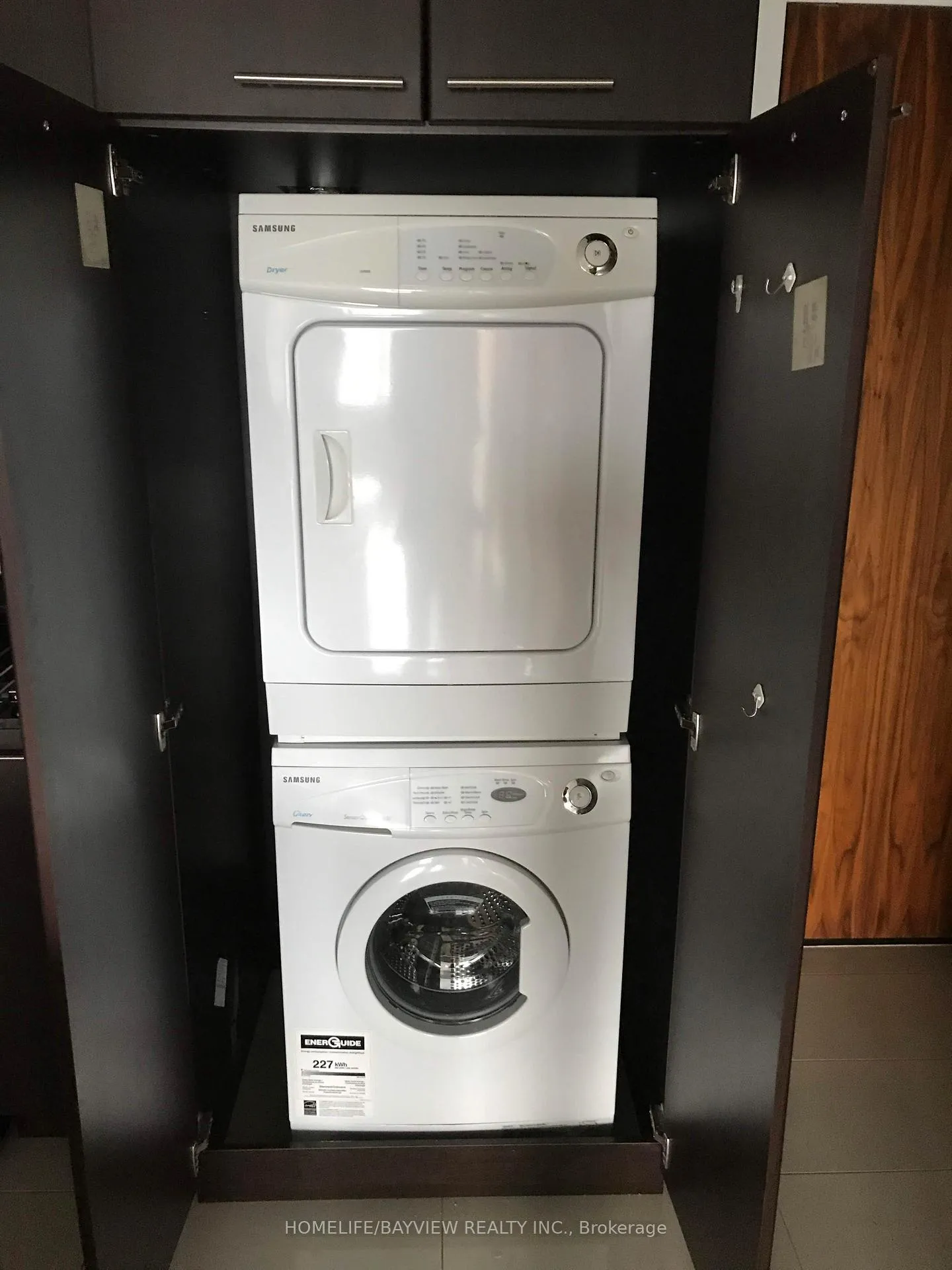 Photo 8 of Unit 211, 37 Galleria Parkway, Markham, Commerce Valley — HOMEH